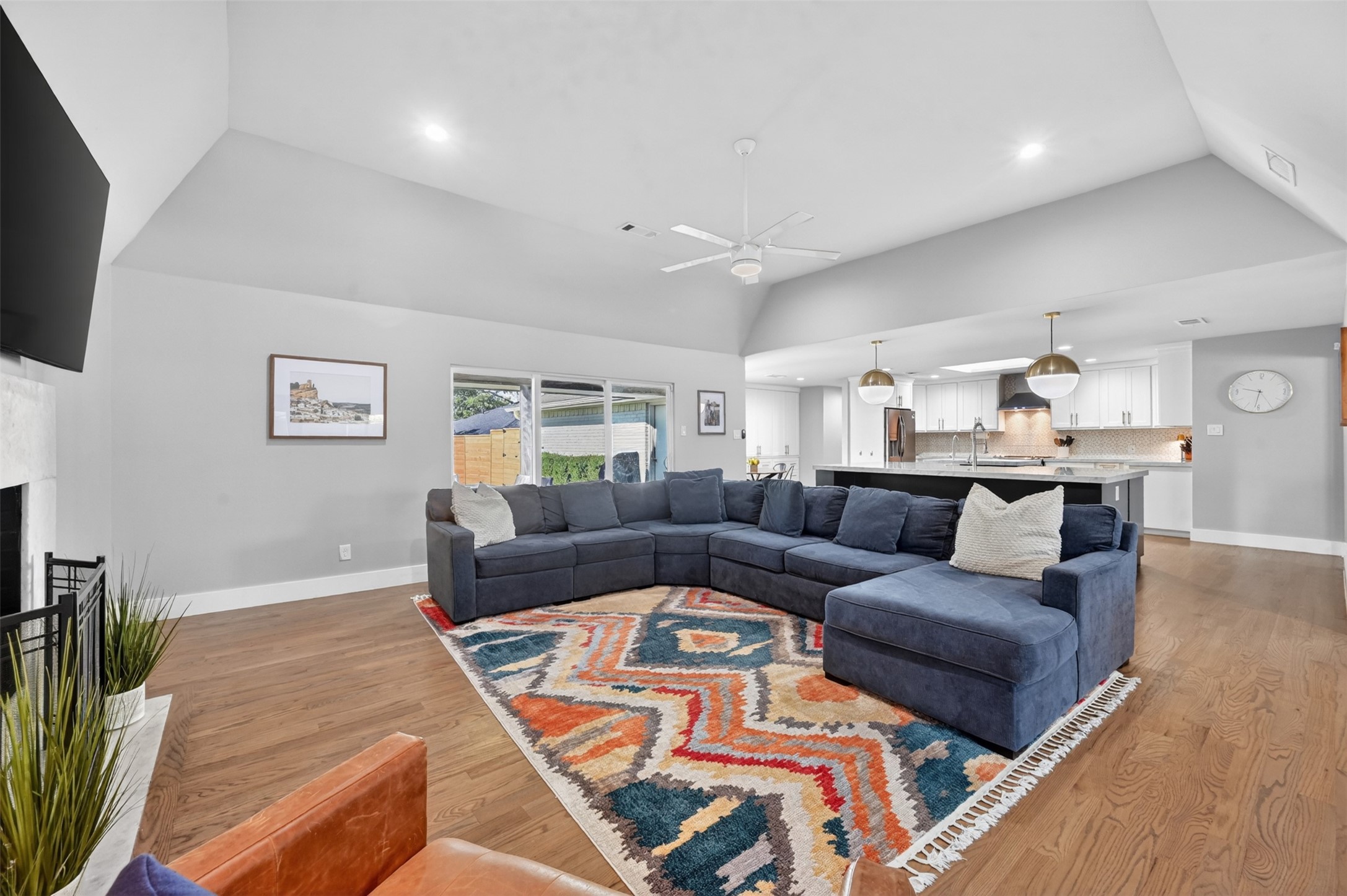 7230 Crooked Oak Drive Dallas TX 75248
