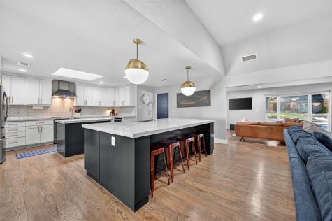 7230 Crooked Oak Drive Dallas TX 75248