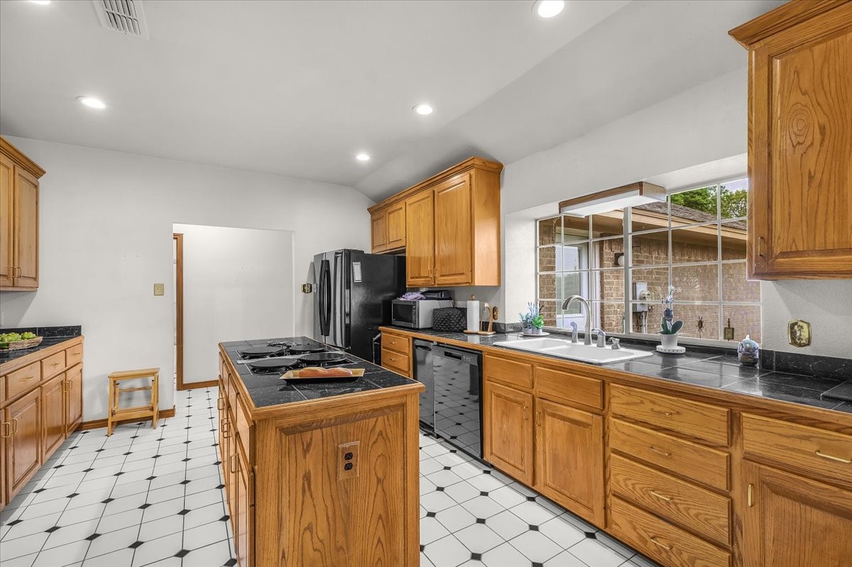 353 Hidden Meadow Court Rhome TX 76078