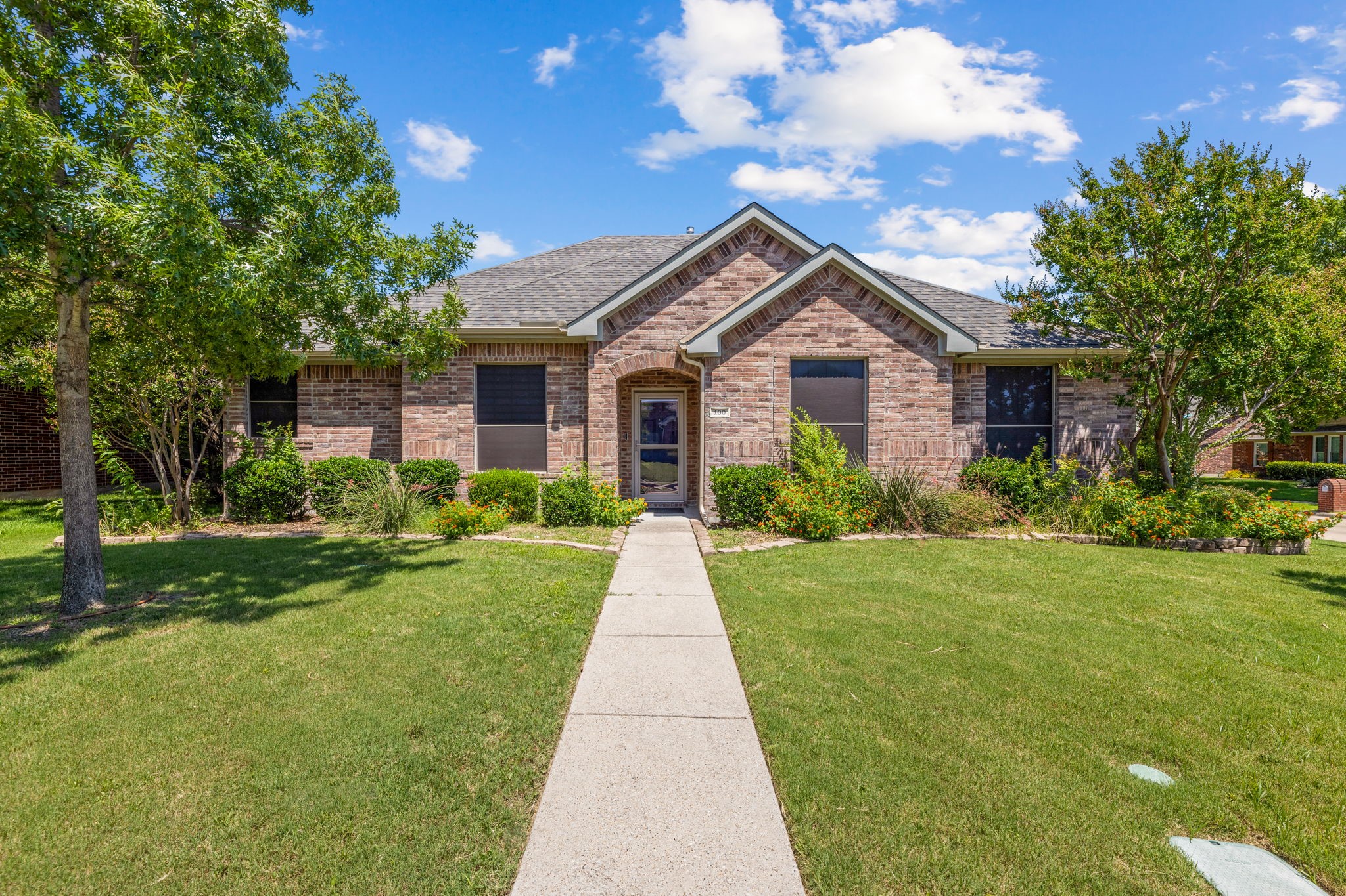 100 Wooded Creek Avenue Wylie TX 75098