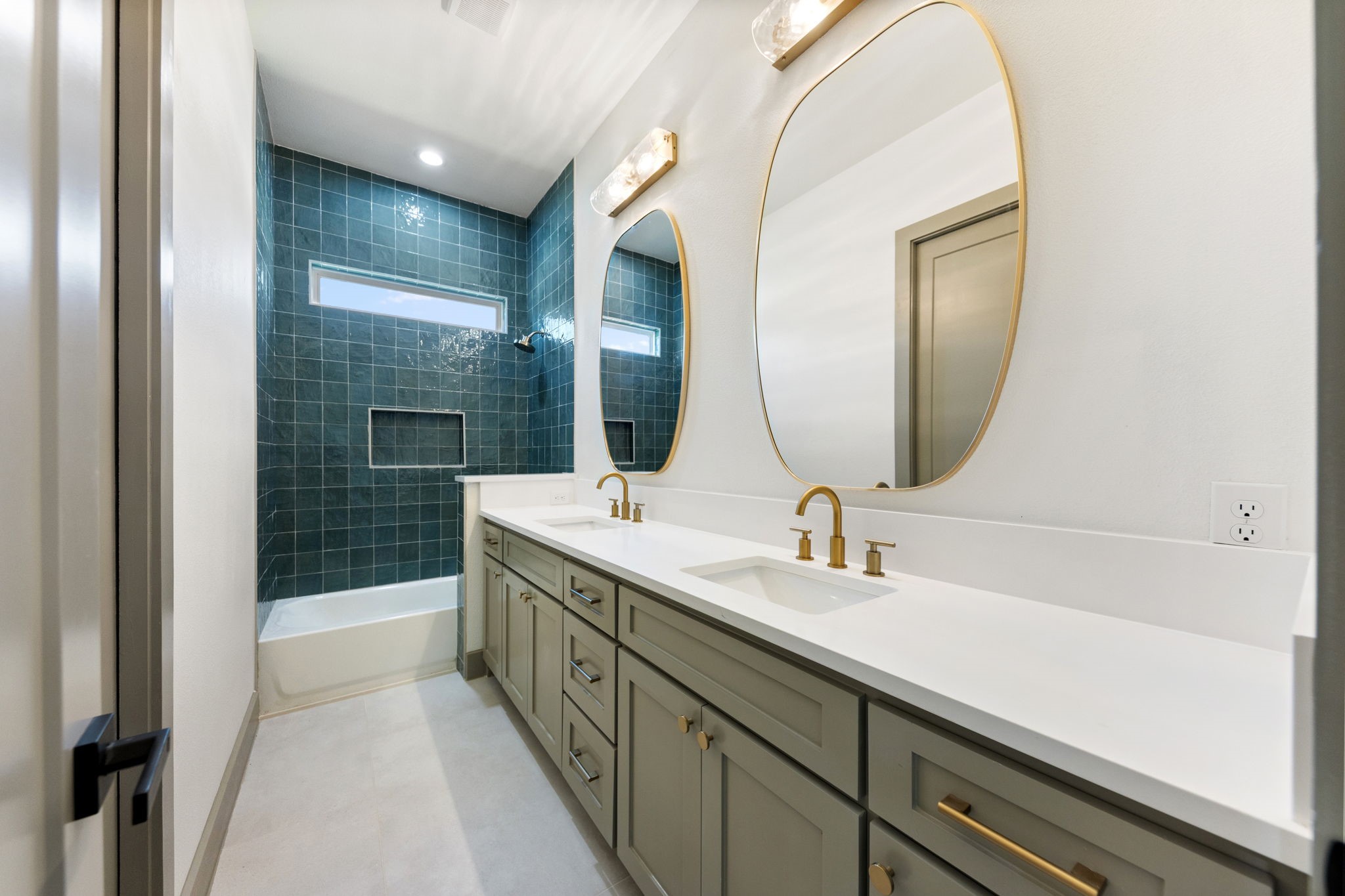 301 Whispering Way Red Oak TX 75154