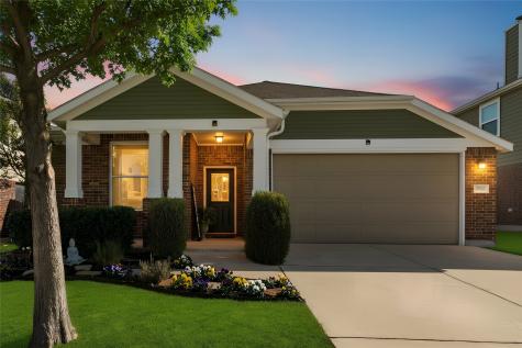7902 Red Moon Trail Fort Worth TX 76131