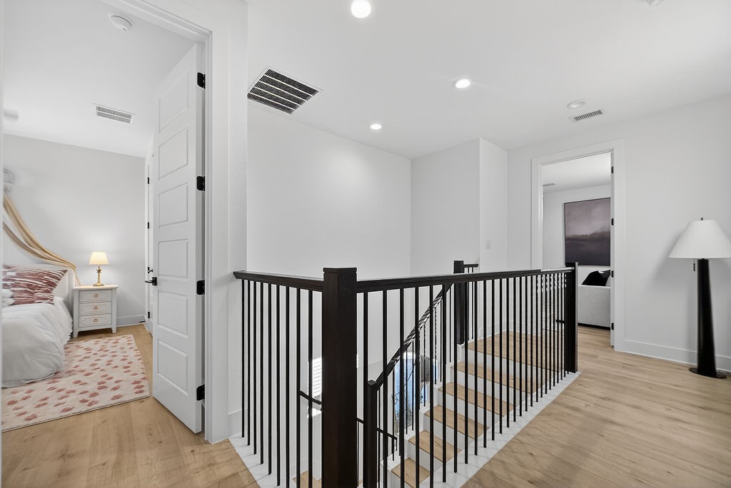 2006 Oak Garden Court Dallas TX 75232