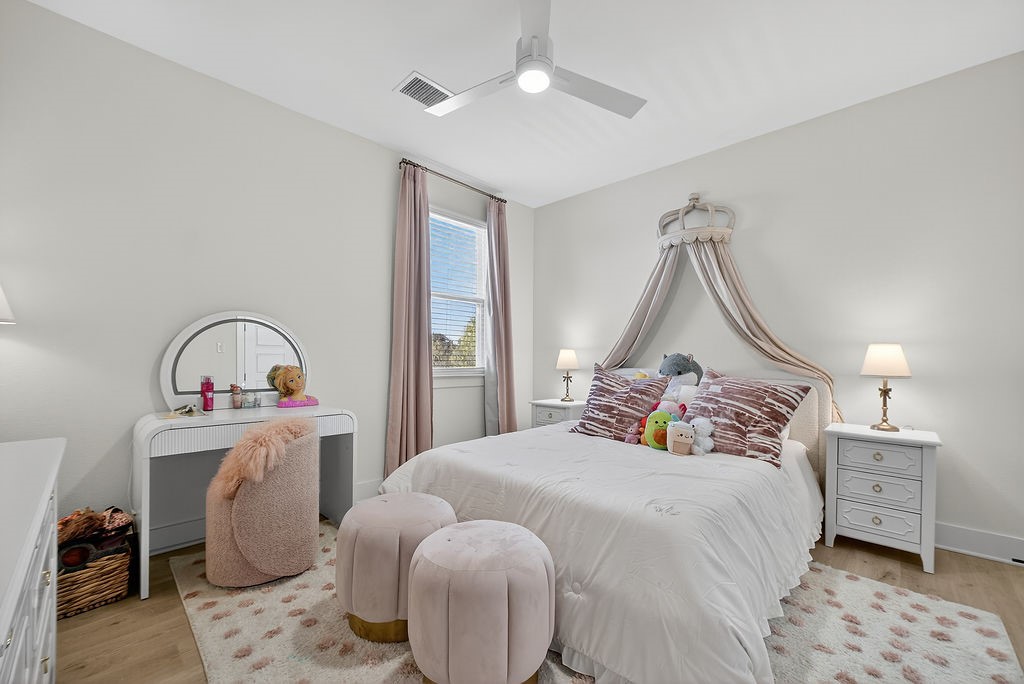 2006 Oak Garden Court Dallas TX 75232