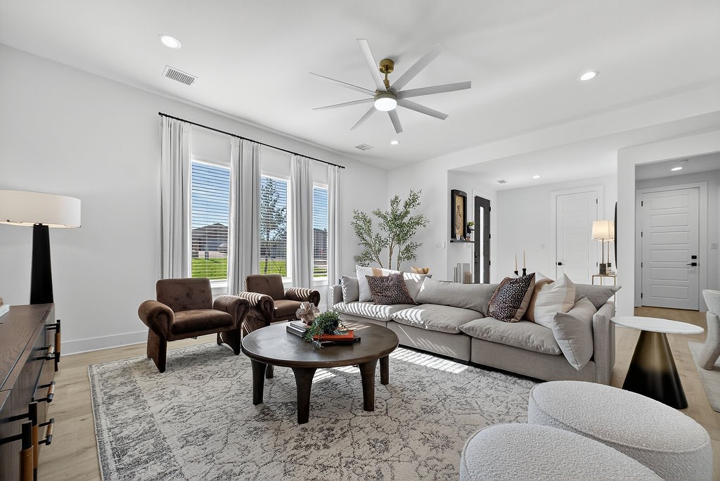 2006 Oak Garden Court Dallas TX 75232