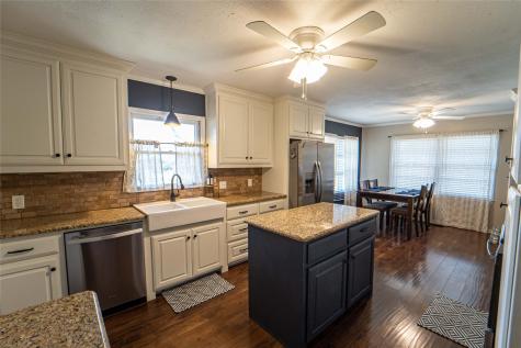 1501 W Elliott Street Breckenridge TX 76424