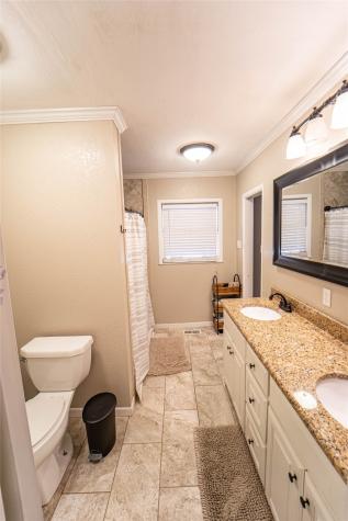 1501 W Elliott Street Breckenridge TX 76424