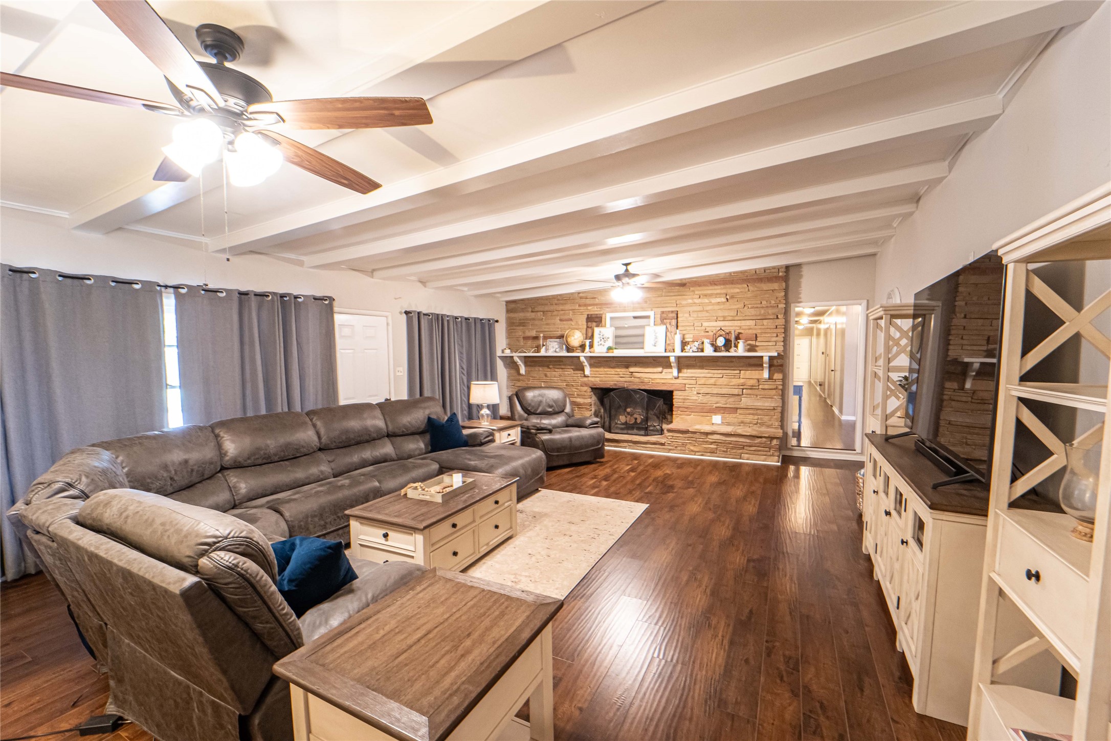 1501 W Elliott Street Breckenridge TX 76424