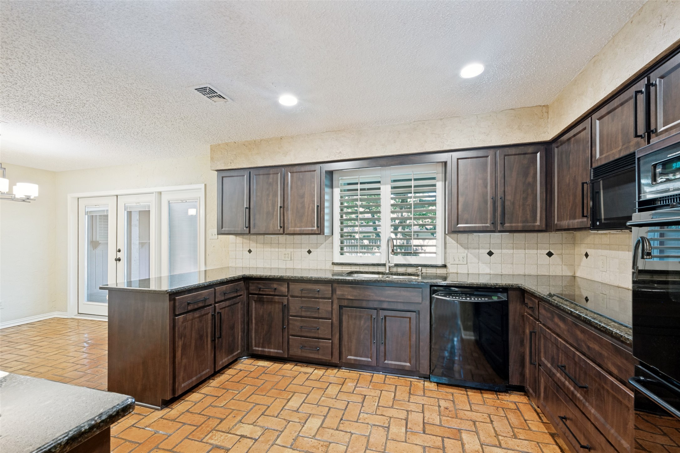 804 Firewheel Trail Fort Worth TX 76112