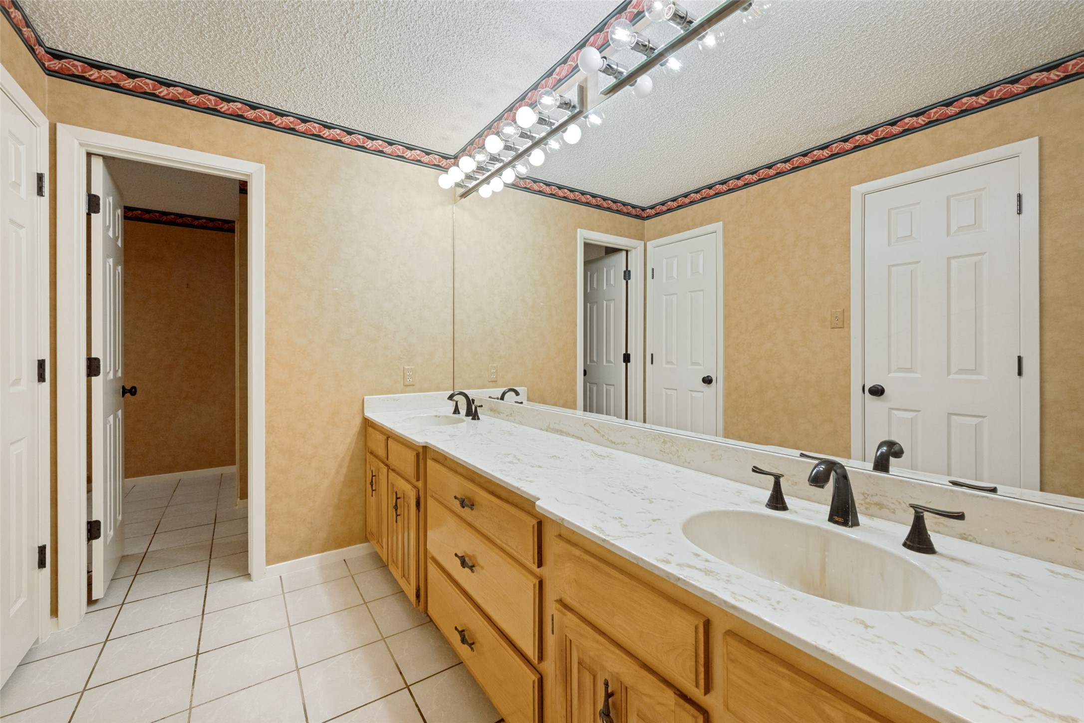 804 Firewheel Trail Fort Worth TX 76112