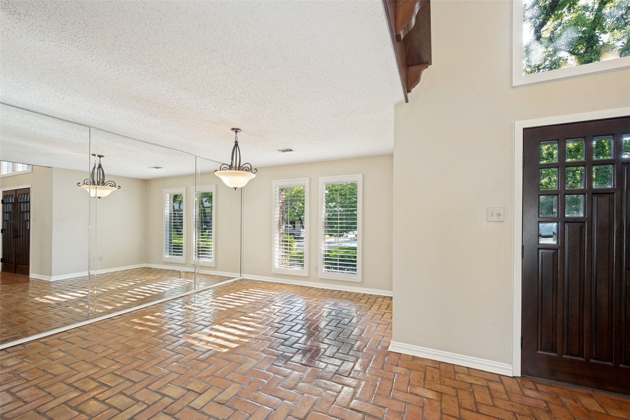 804 Firewheel Trail Fort Worth TX 76112