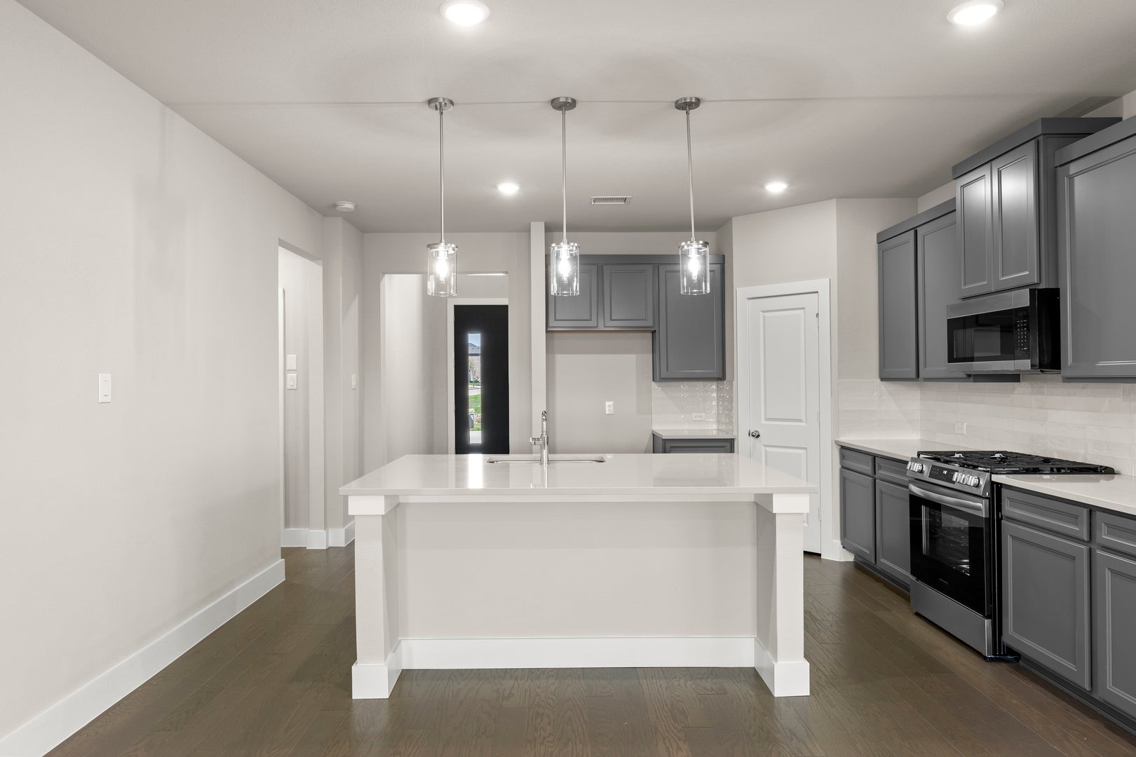 1925 Sapphire Run Mesquite TX 75181