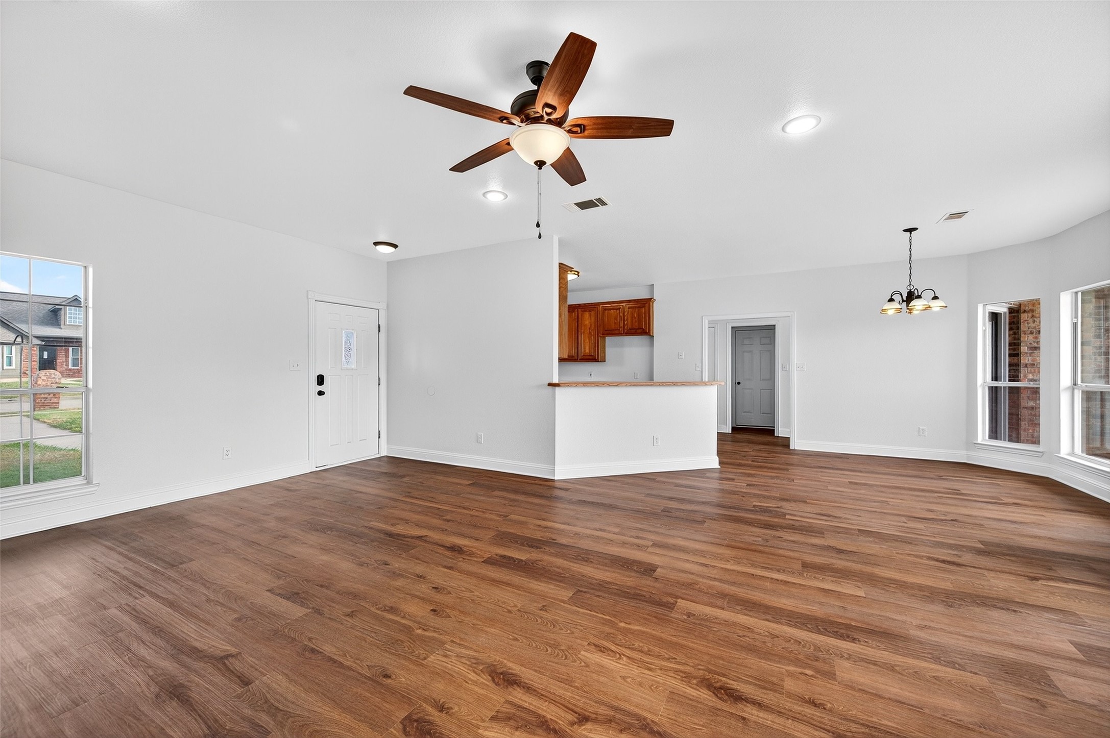 501 Harris Street Gunter TX 75058