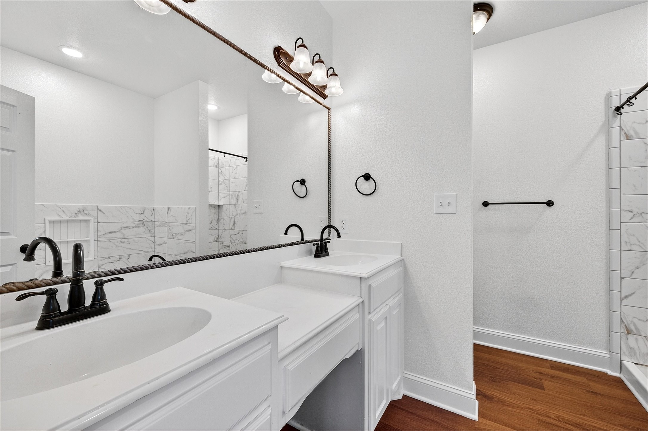 501 Harris Street Gunter TX 75058