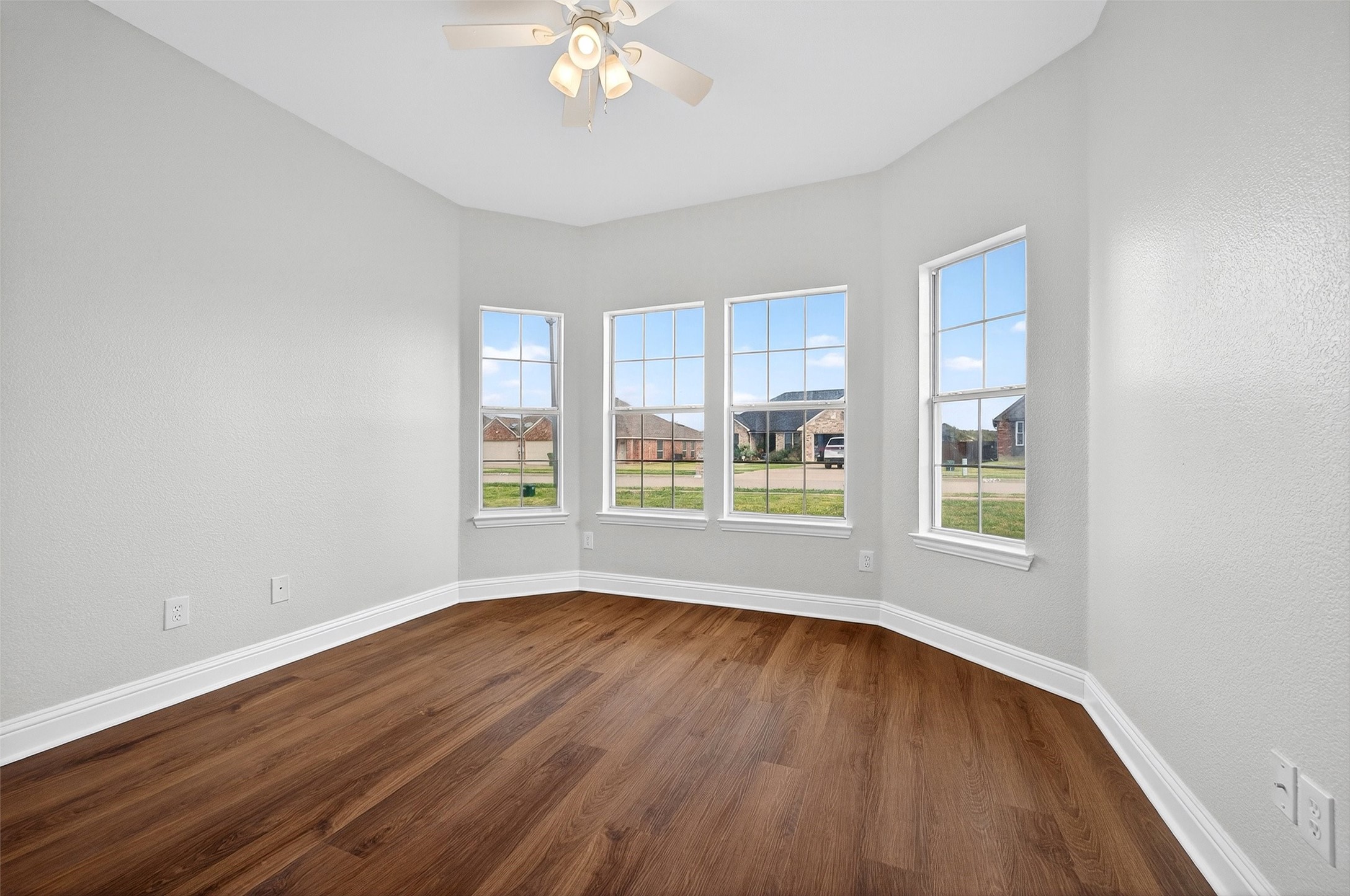 501 Harris Street Gunter TX 75058