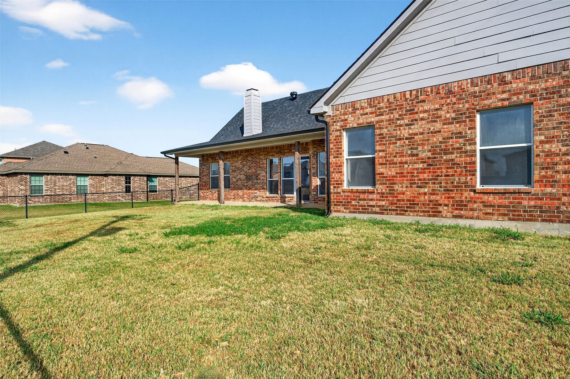 501 Harris Street Gunter TX 75058