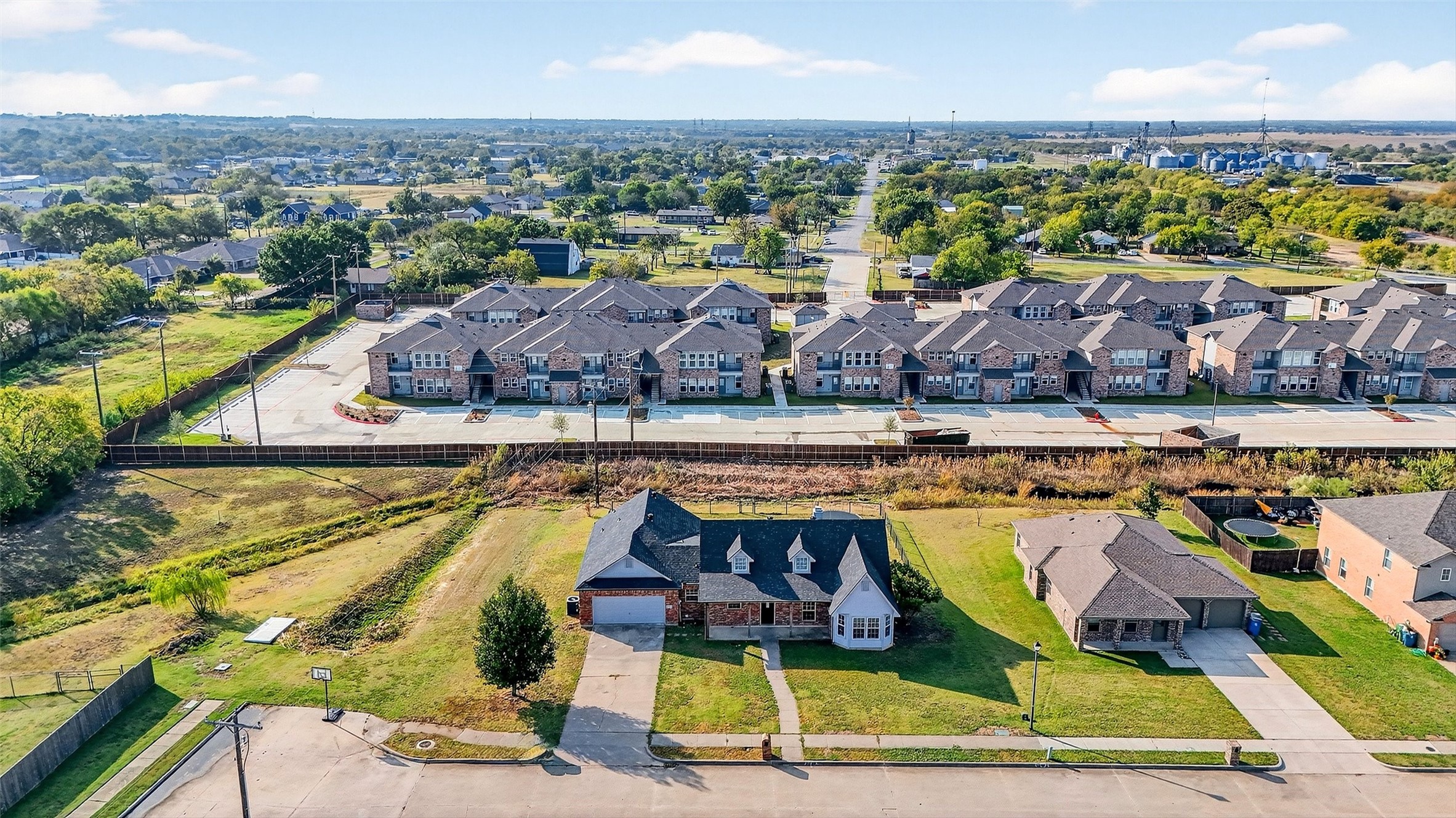 501 Harris Street Gunter TX 75058
