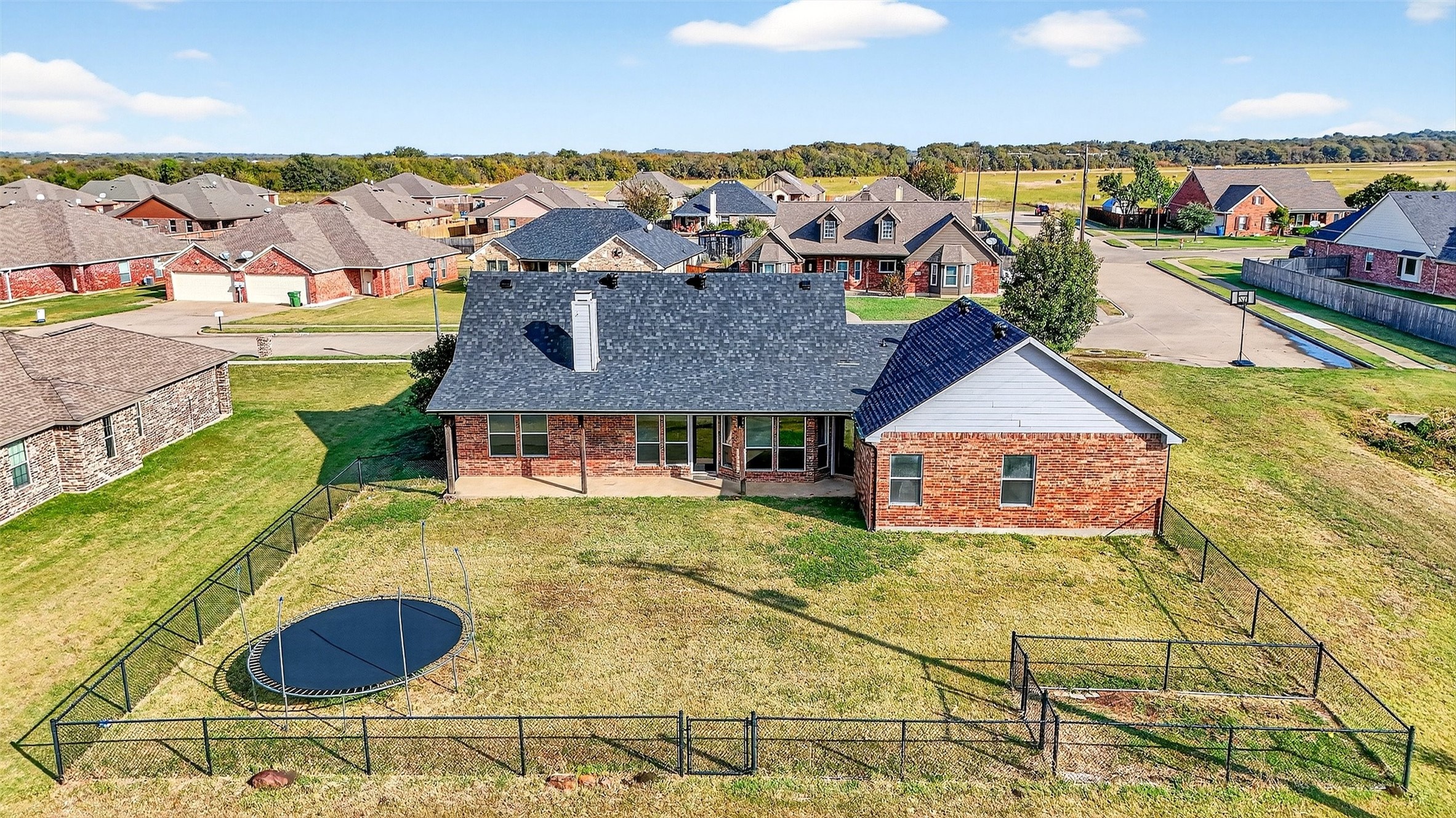 501 Harris Street Gunter TX 75058