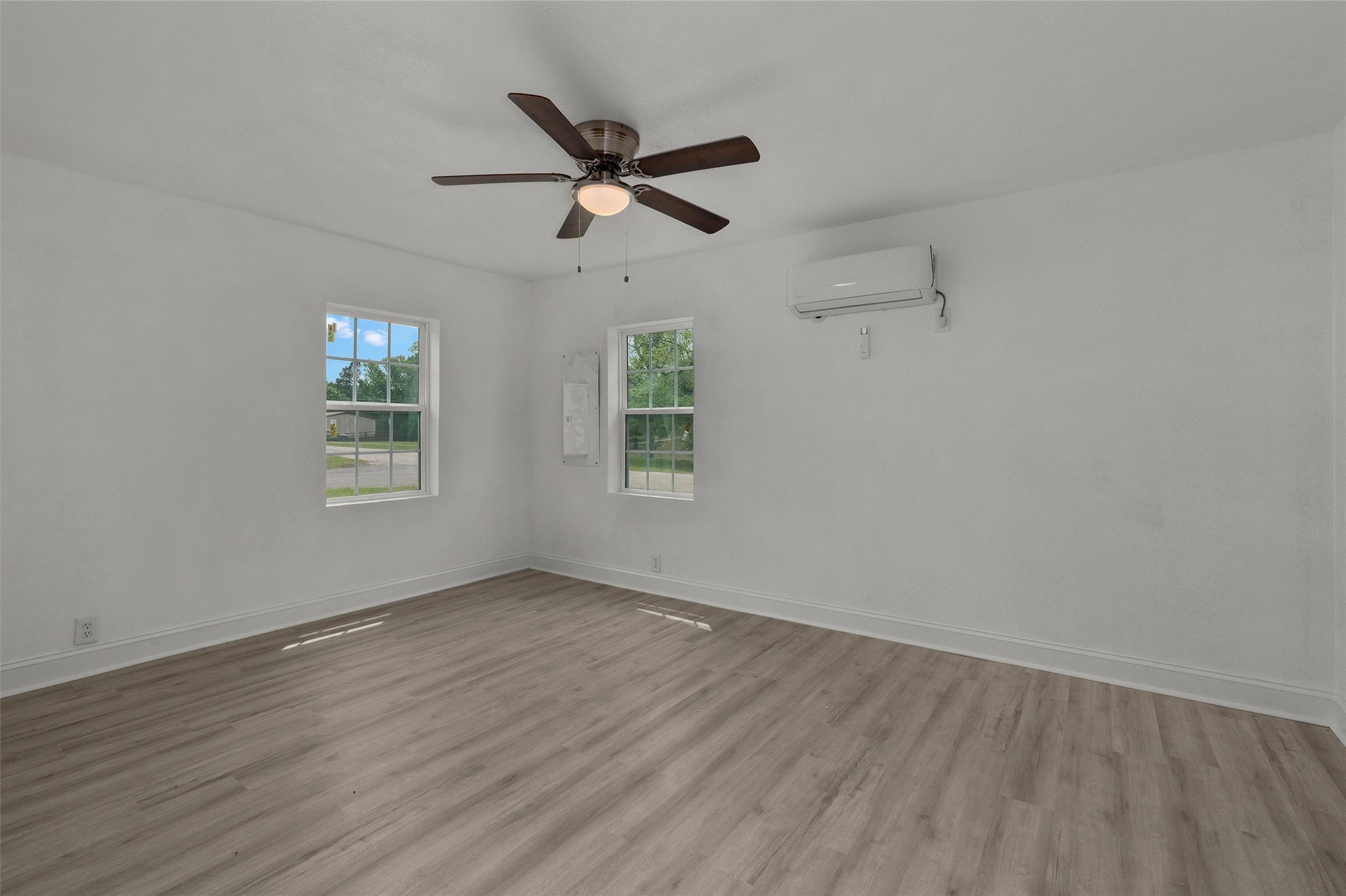 109 W Sedberry Jefferson TX 75657