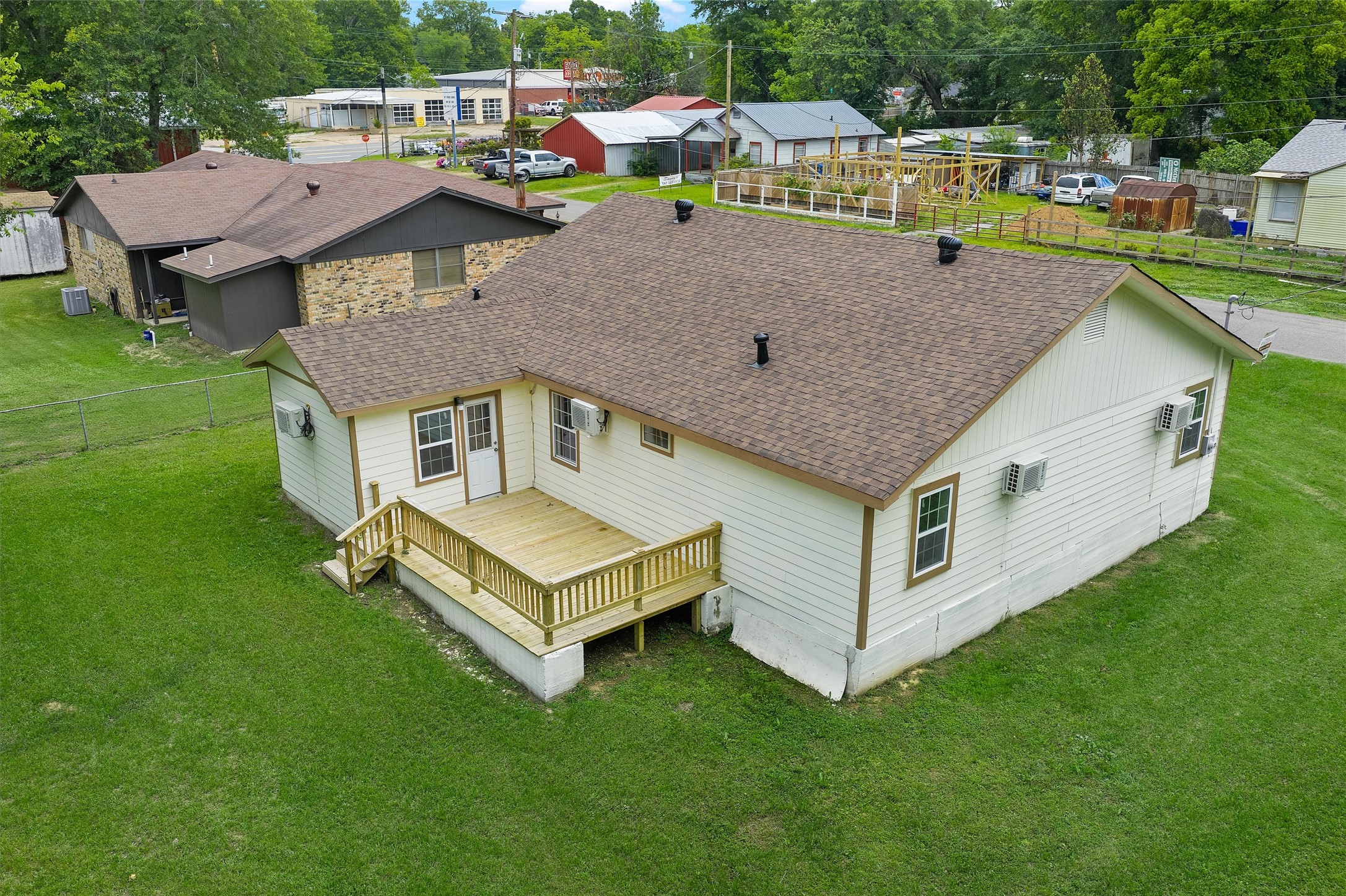 109 W Sedberry Jefferson TX 75657