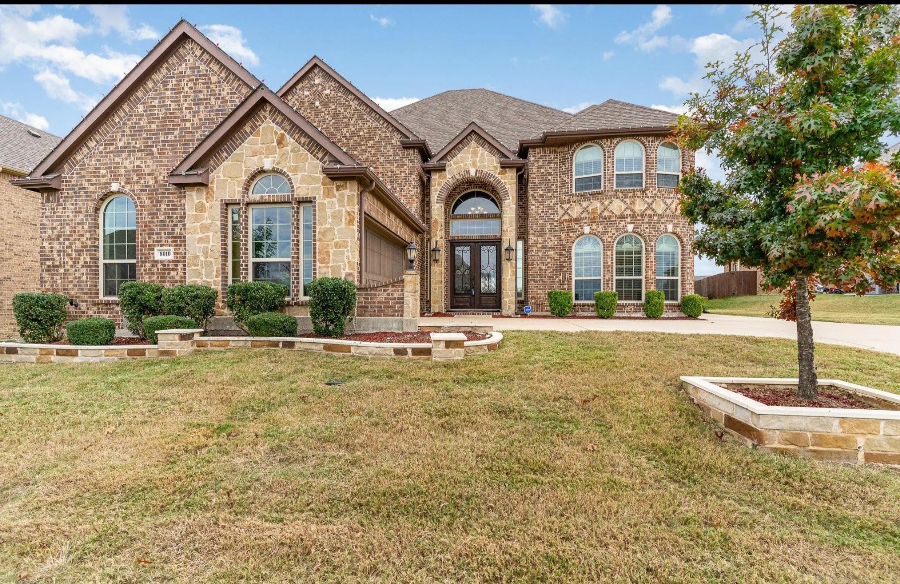8010 Graystone Drive Sachse TX 75048