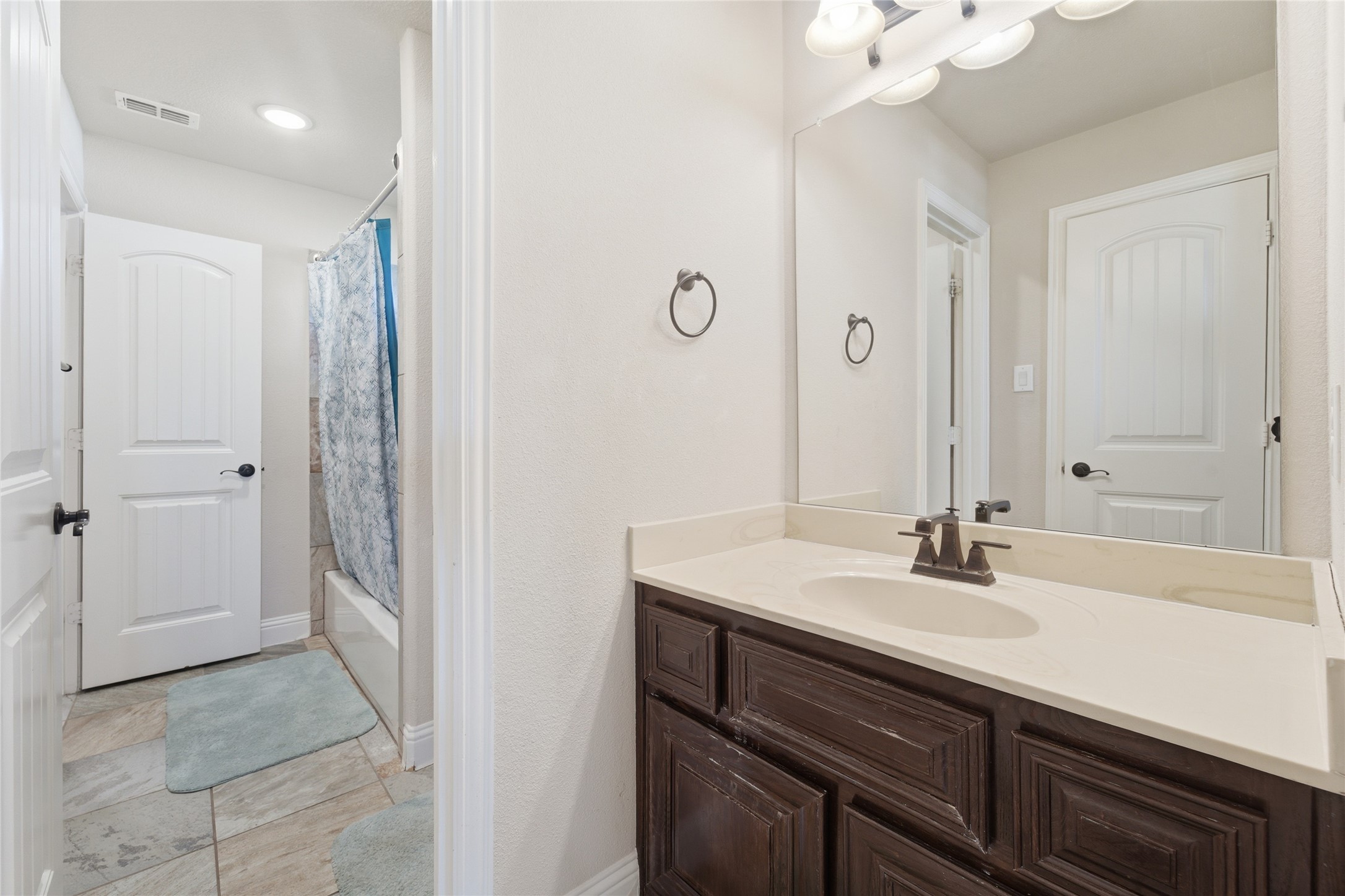 8010 Graystone Drive Sachse TX 75048