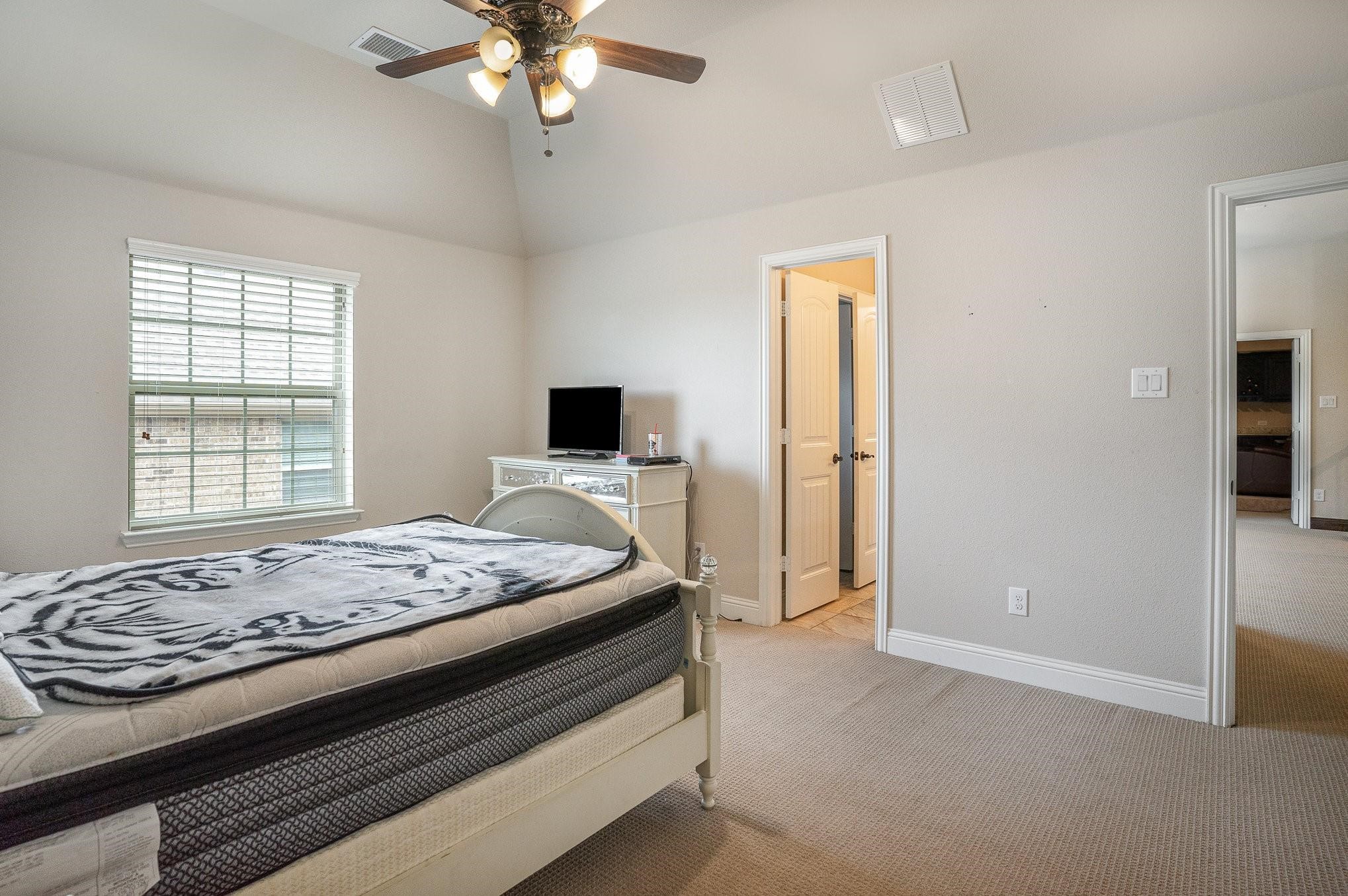 8010 Graystone Drive Sachse TX 75048