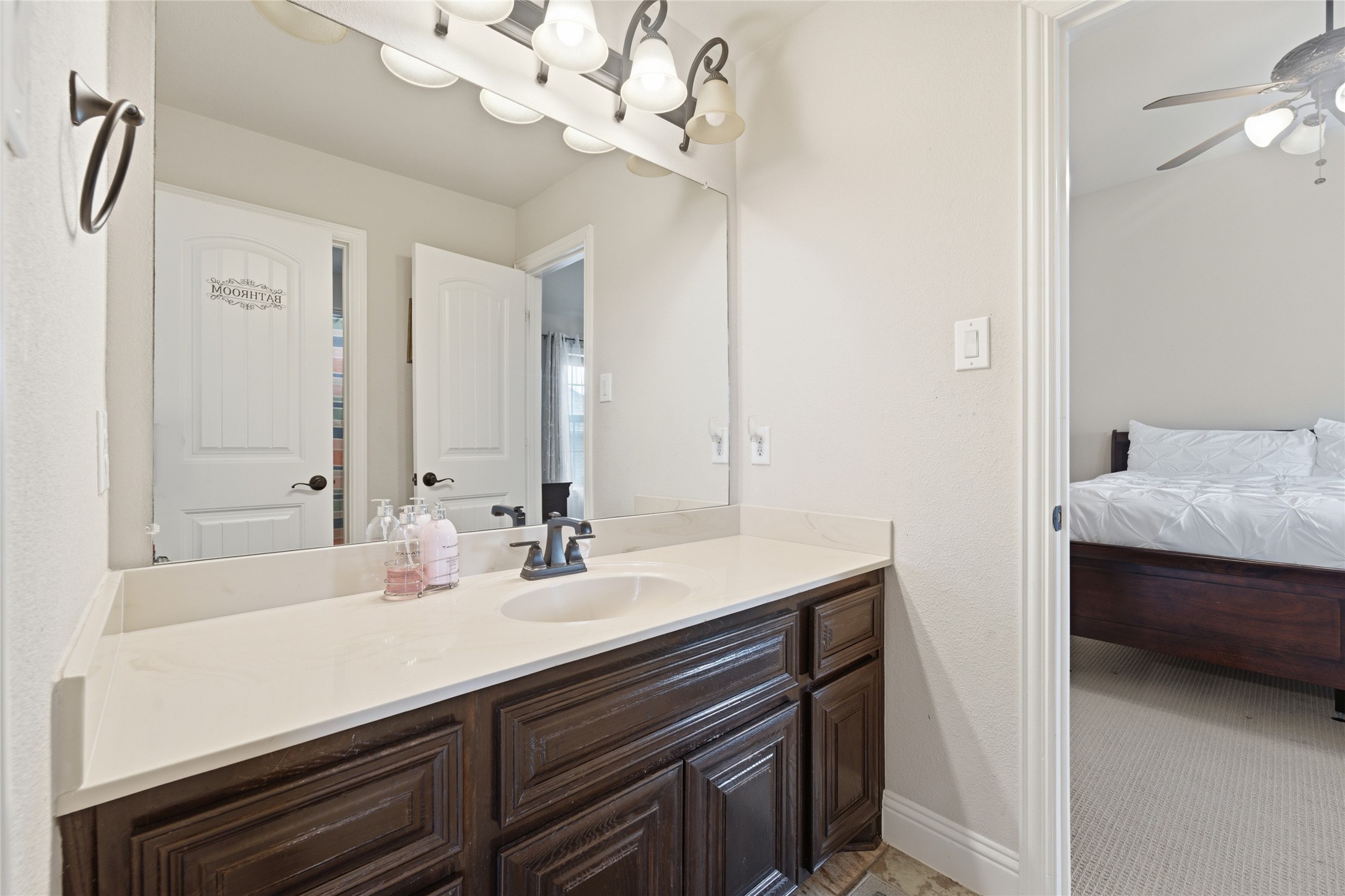8010 Graystone Drive Sachse TX 75048