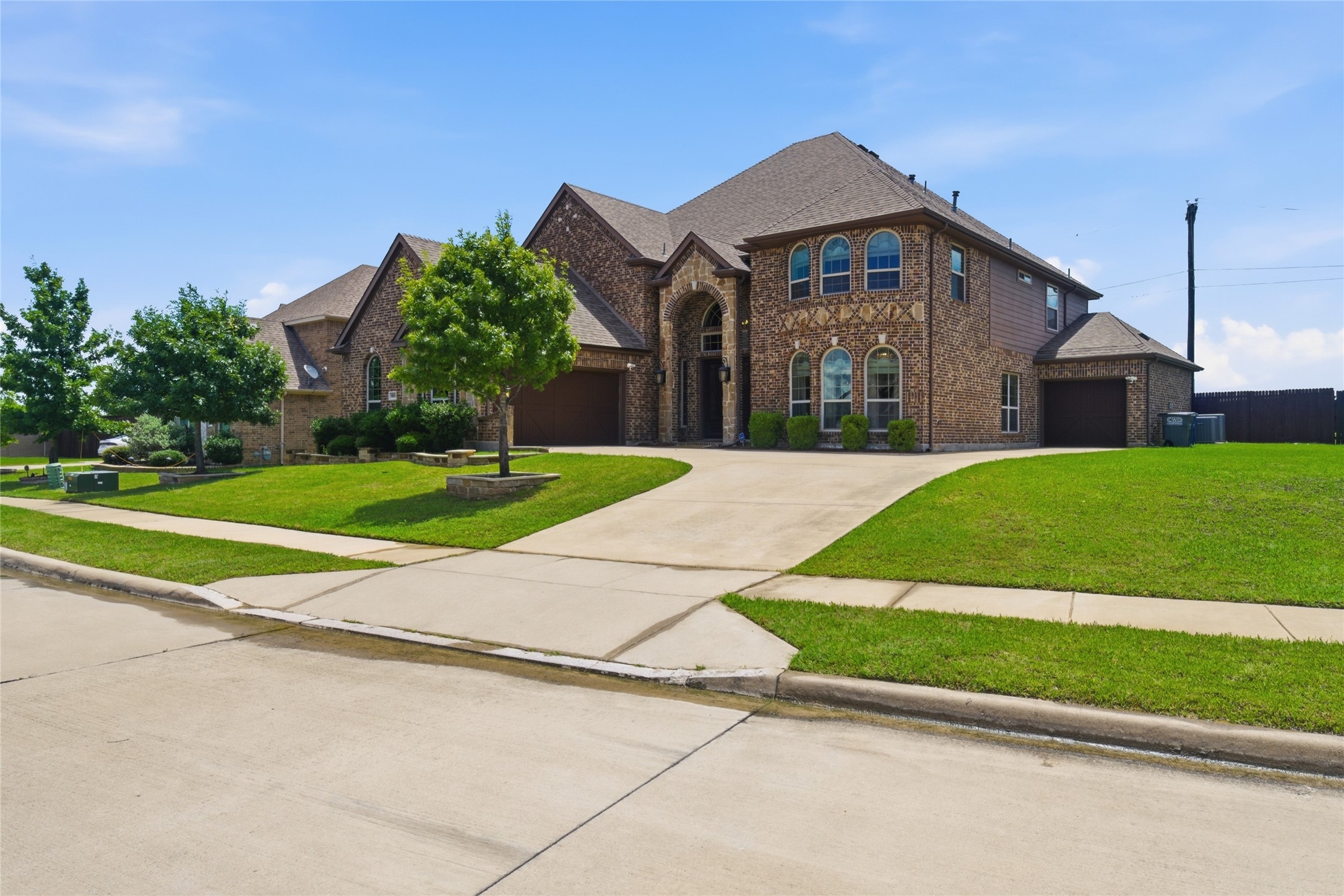 8010 Graystone Drive Sachse TX 75048