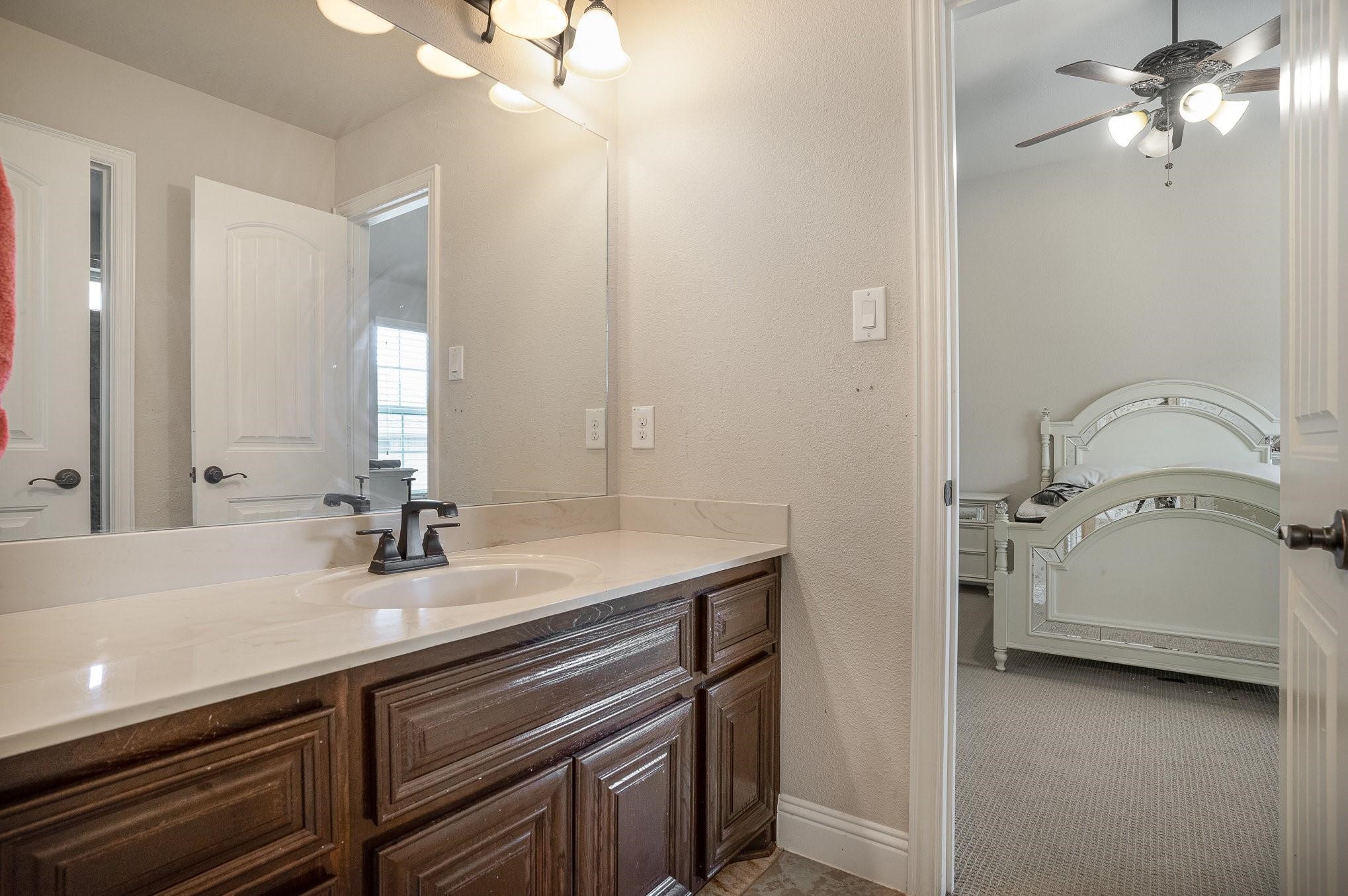 8010 Graystone Drive Sachse TX 75048