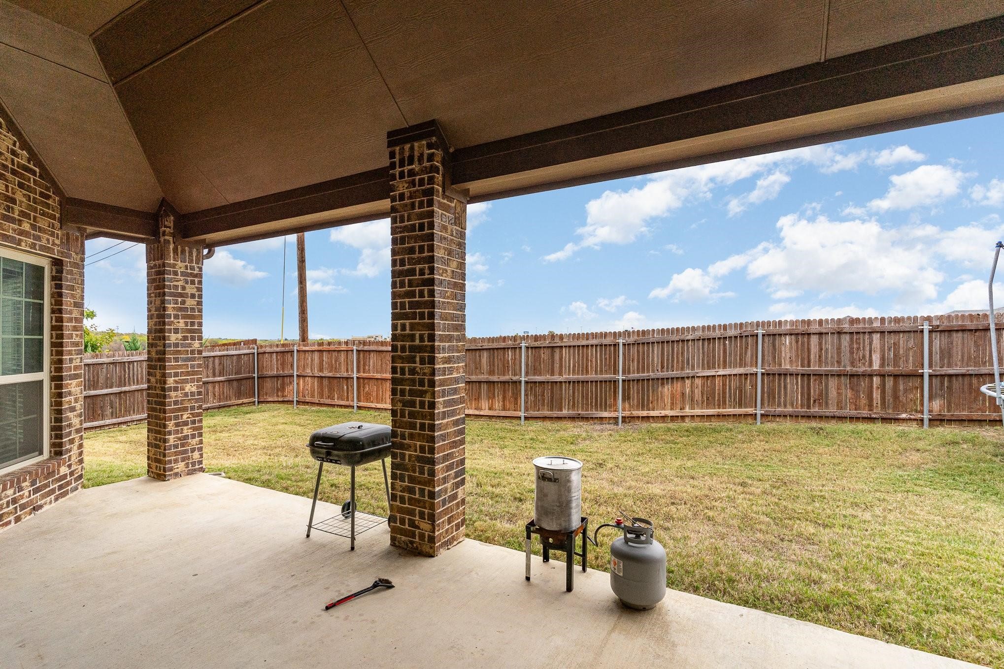 8010 Graystone Drive Sachse TX 75048