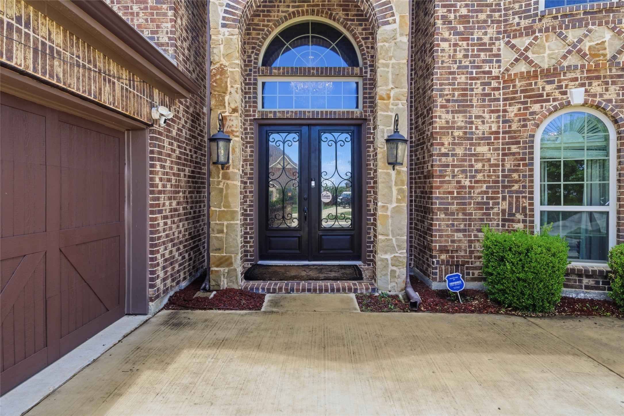 8010 Graystone Drive Sachse TX 75048