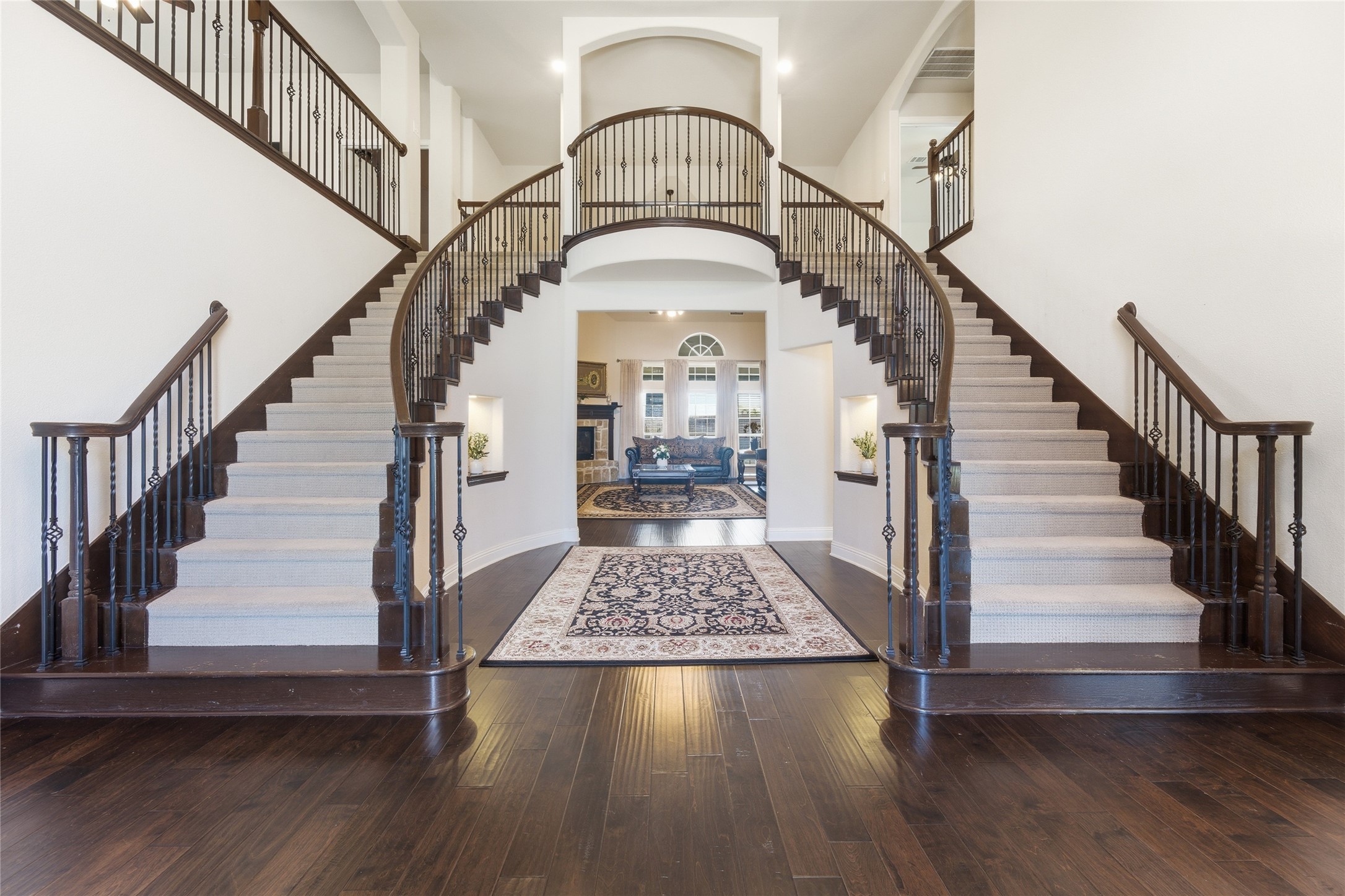 8010 Graystone Drive Sachse TX 75048