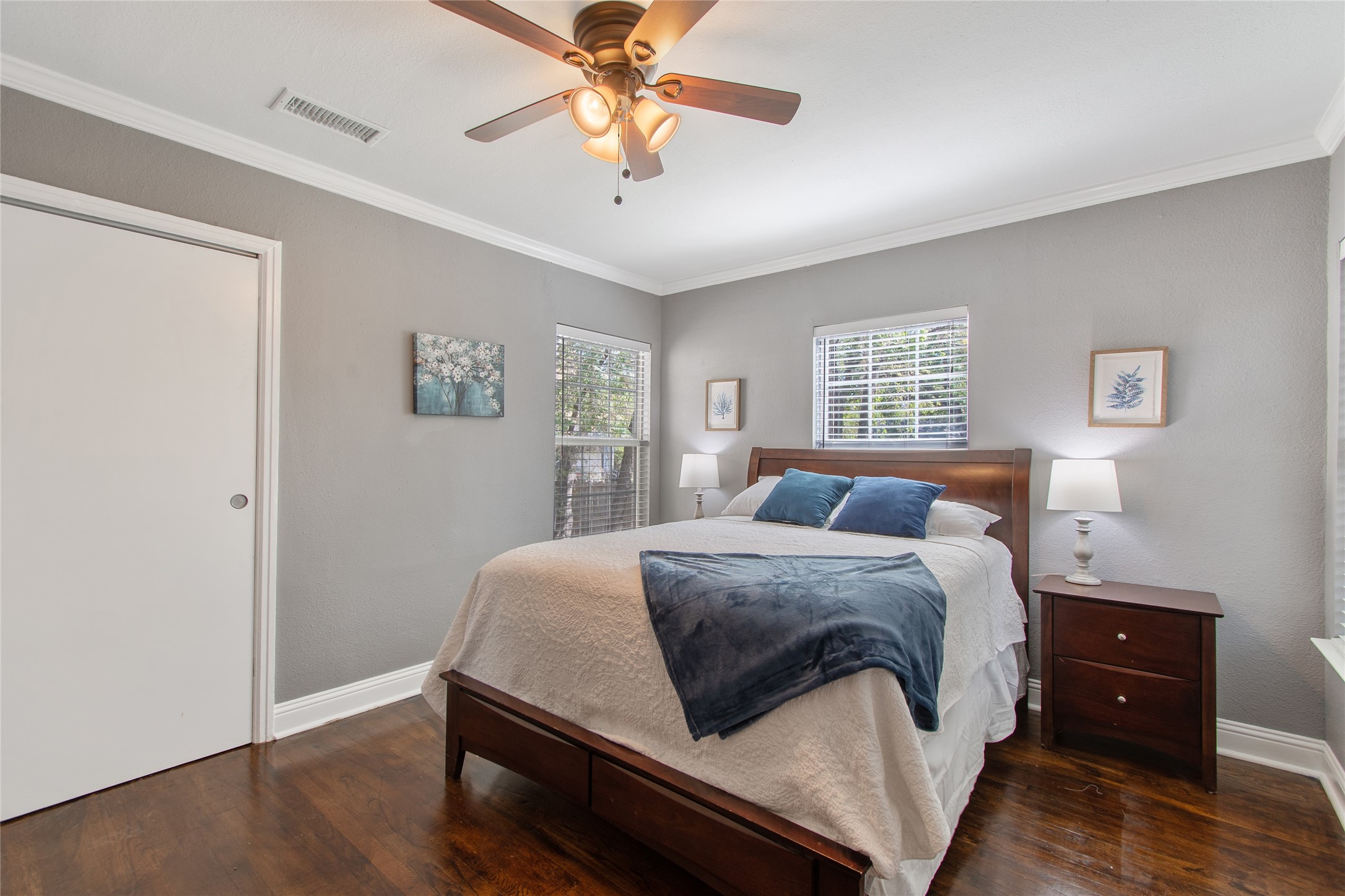 3909 Locke Avenue Fort Worth TX 76107