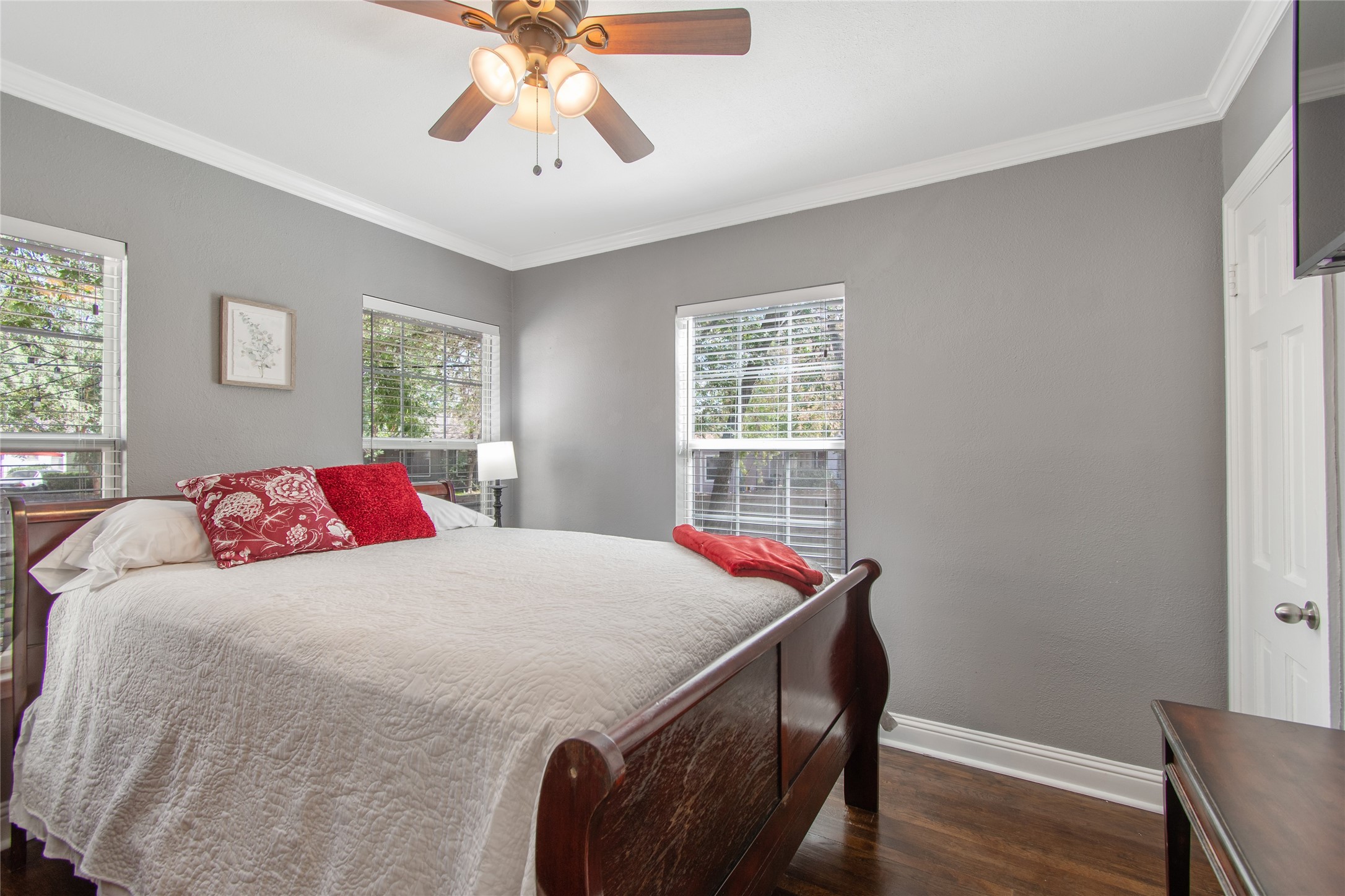 3909 Locke Avenue Fort Worth TX 76107