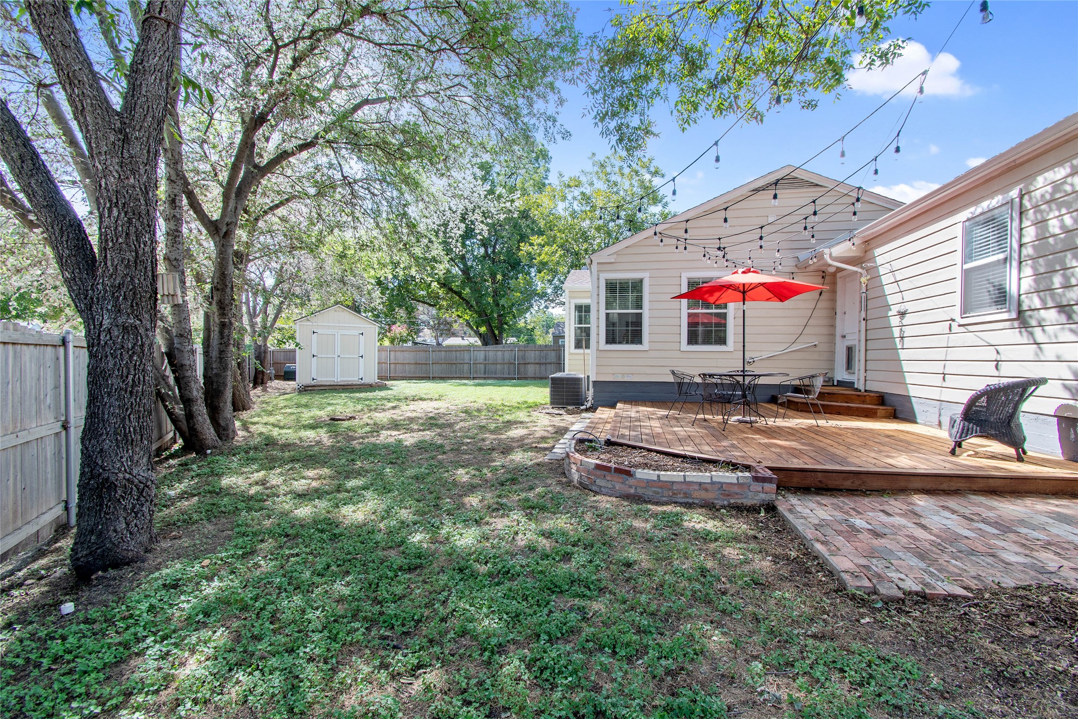 3909 Locke Avenue Fort Worth TX 76107