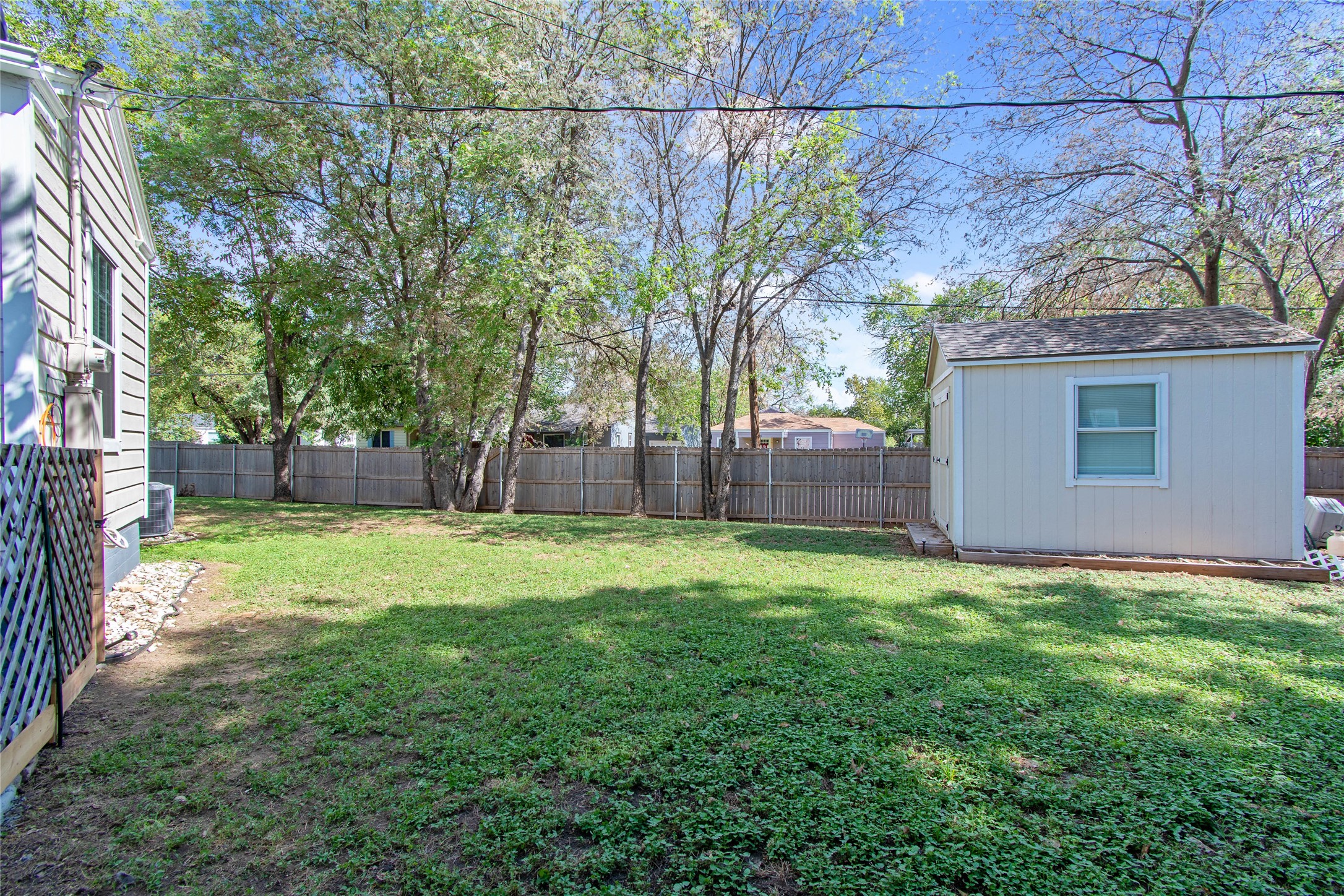 3909 Locke Avenue Fort Worth TX 76107