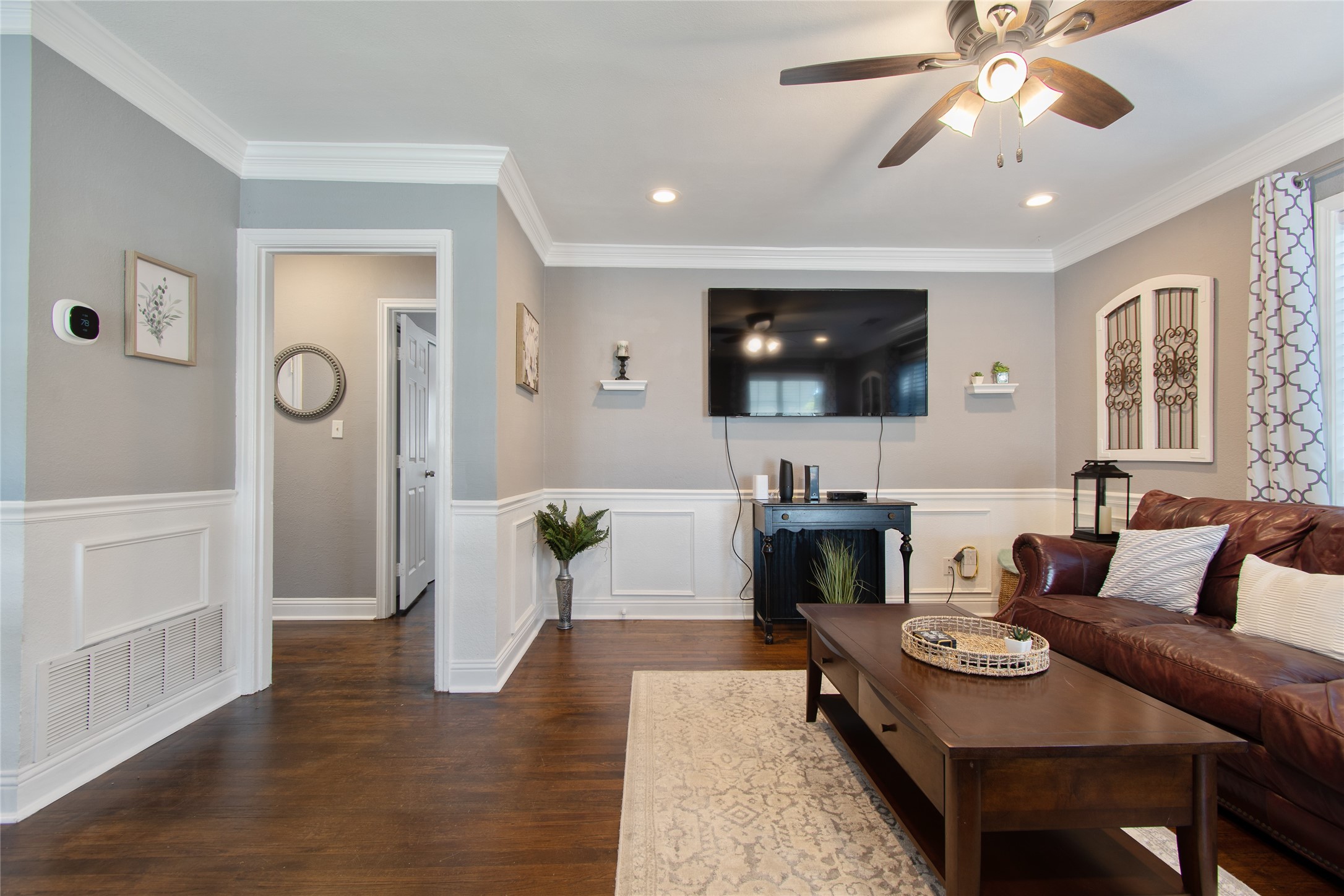 3909 Locke Avenue Fort Worth TX 76107