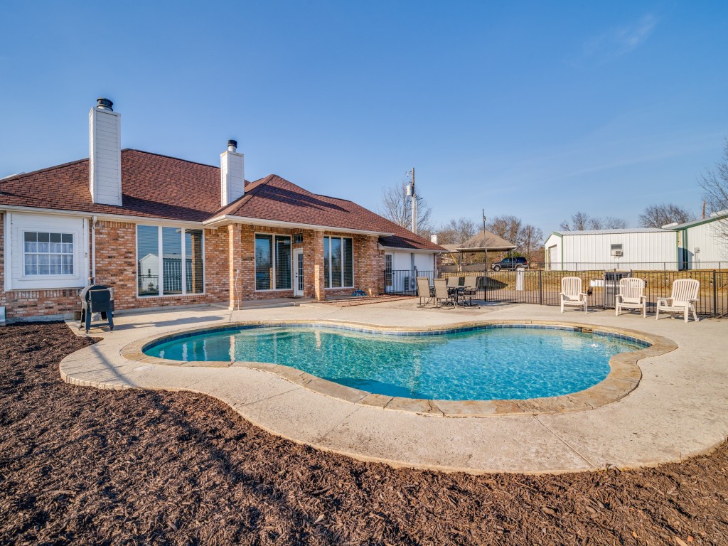18524 Fm 740 Forney TX 75126