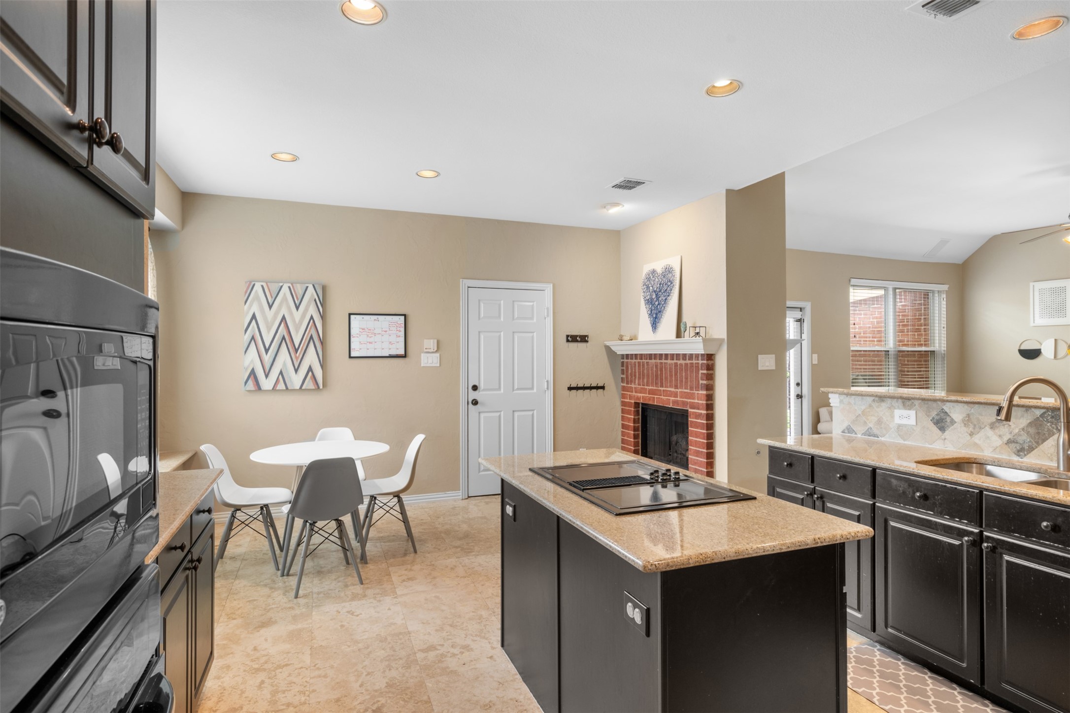 1908 Trail Ridge Lane Flower Mound TX 75028
