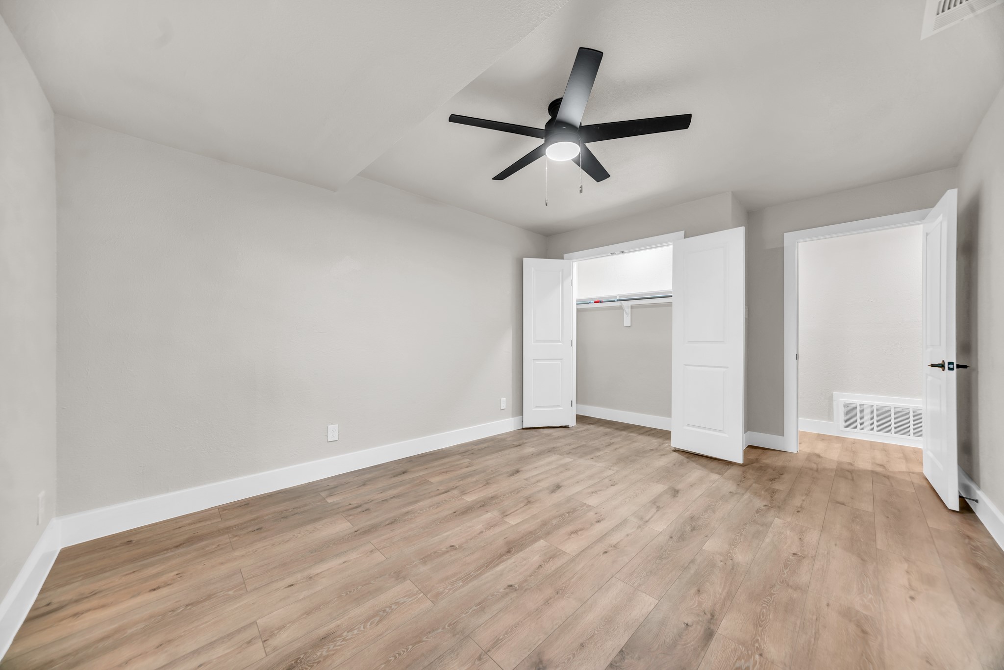 831 Glen Arbor Drive Dallas TX 75241