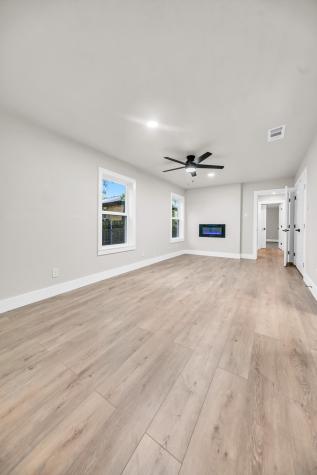 831 Glen Arbor Drive Dallas TX 75241