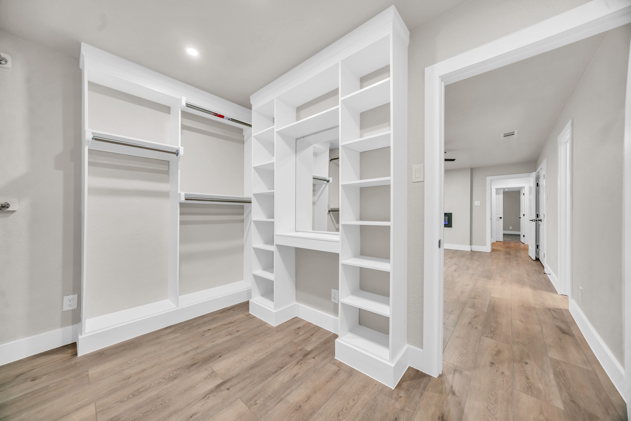 831 Glen Arbor Drive Dallas TX 75241