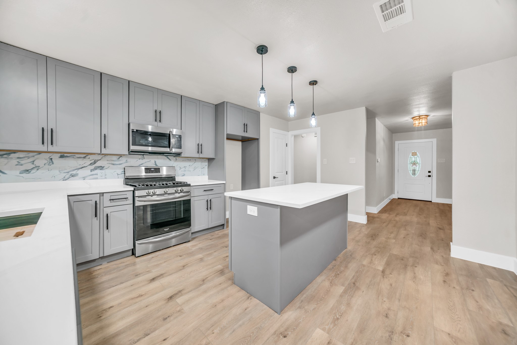 831 Glen Arbor Drive Dallas TX 75241