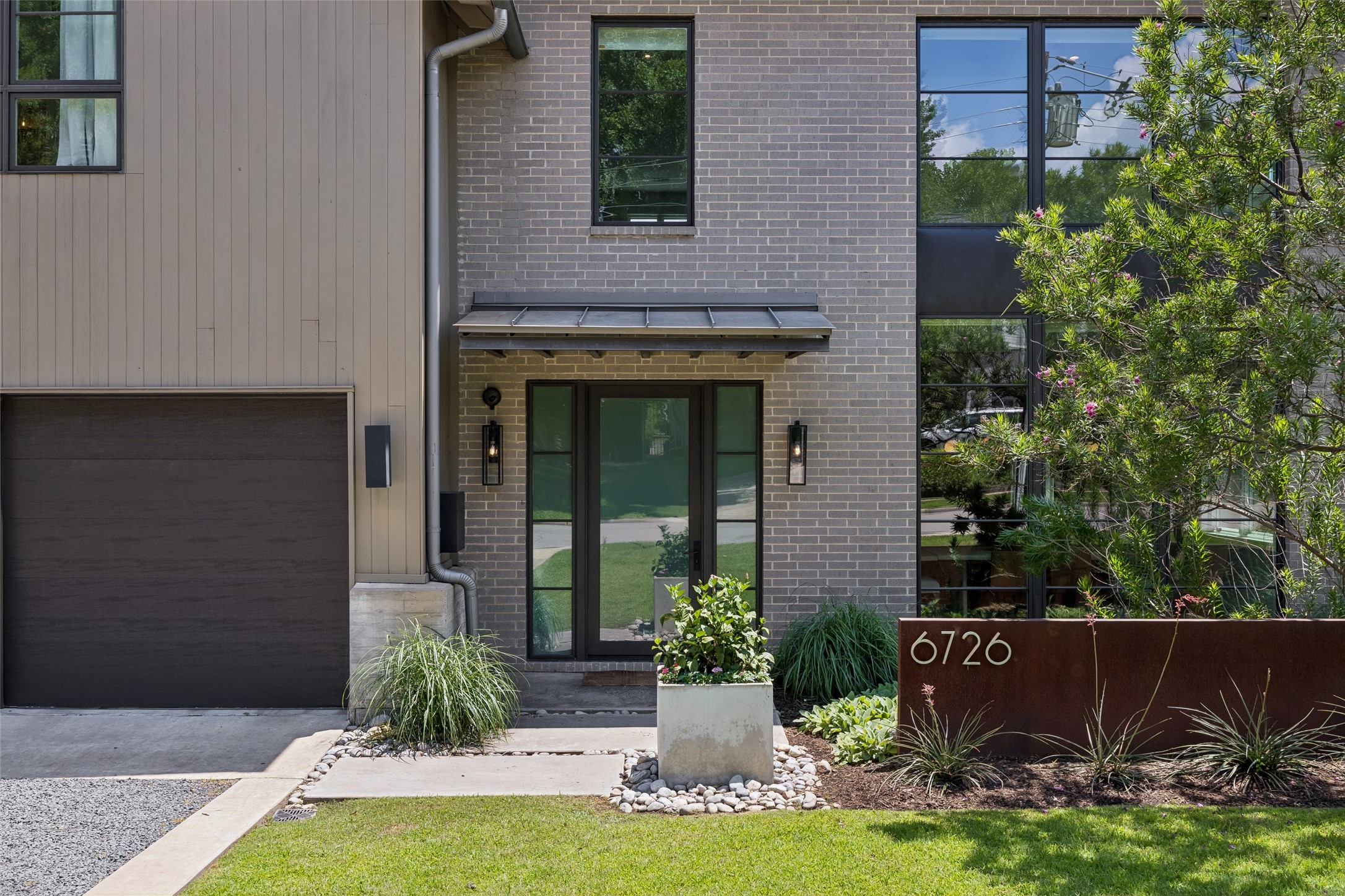 6726 Lake Circle Drive Dallas TX 75214