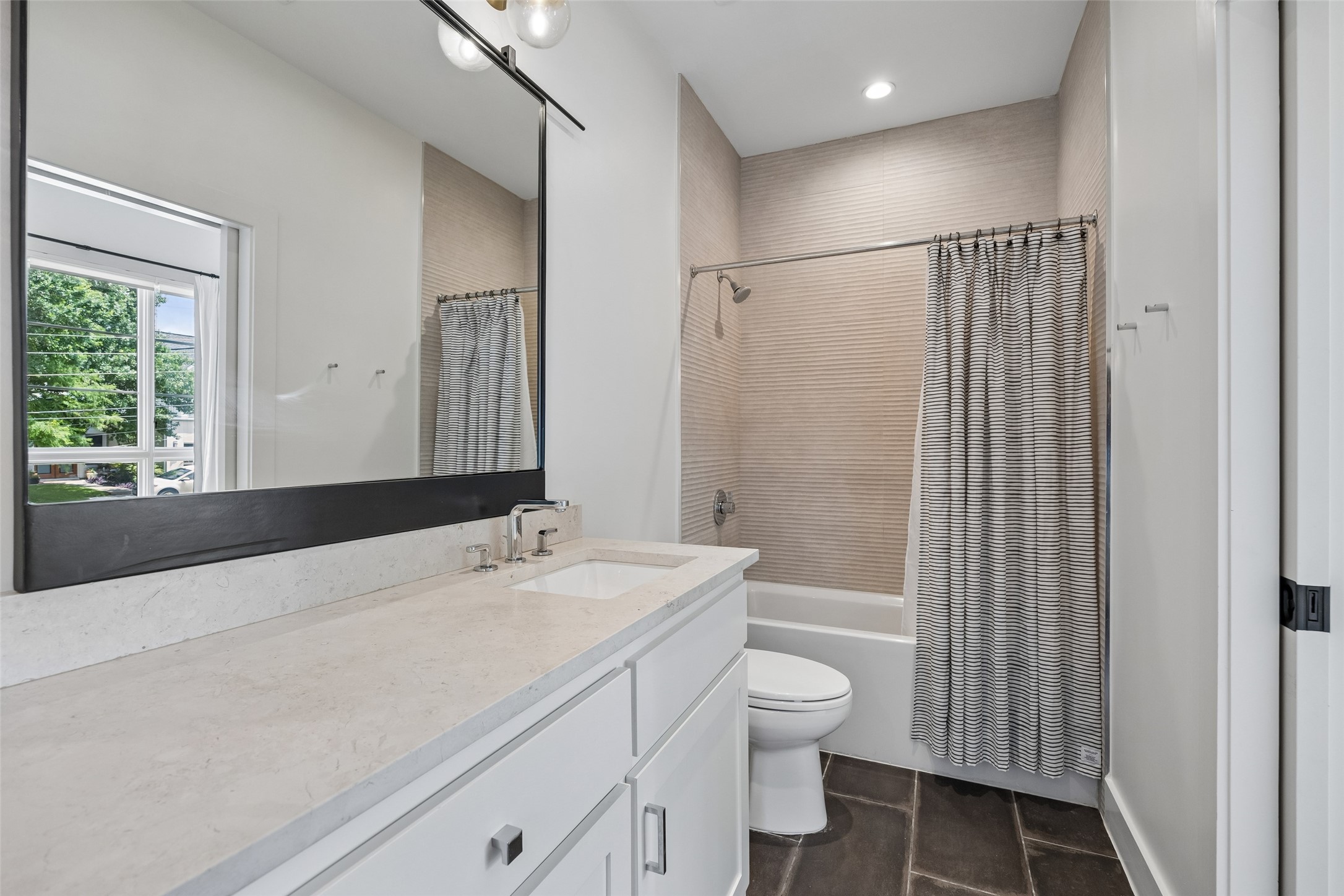 6726 Lake Circle Drive Dallas TX 75214