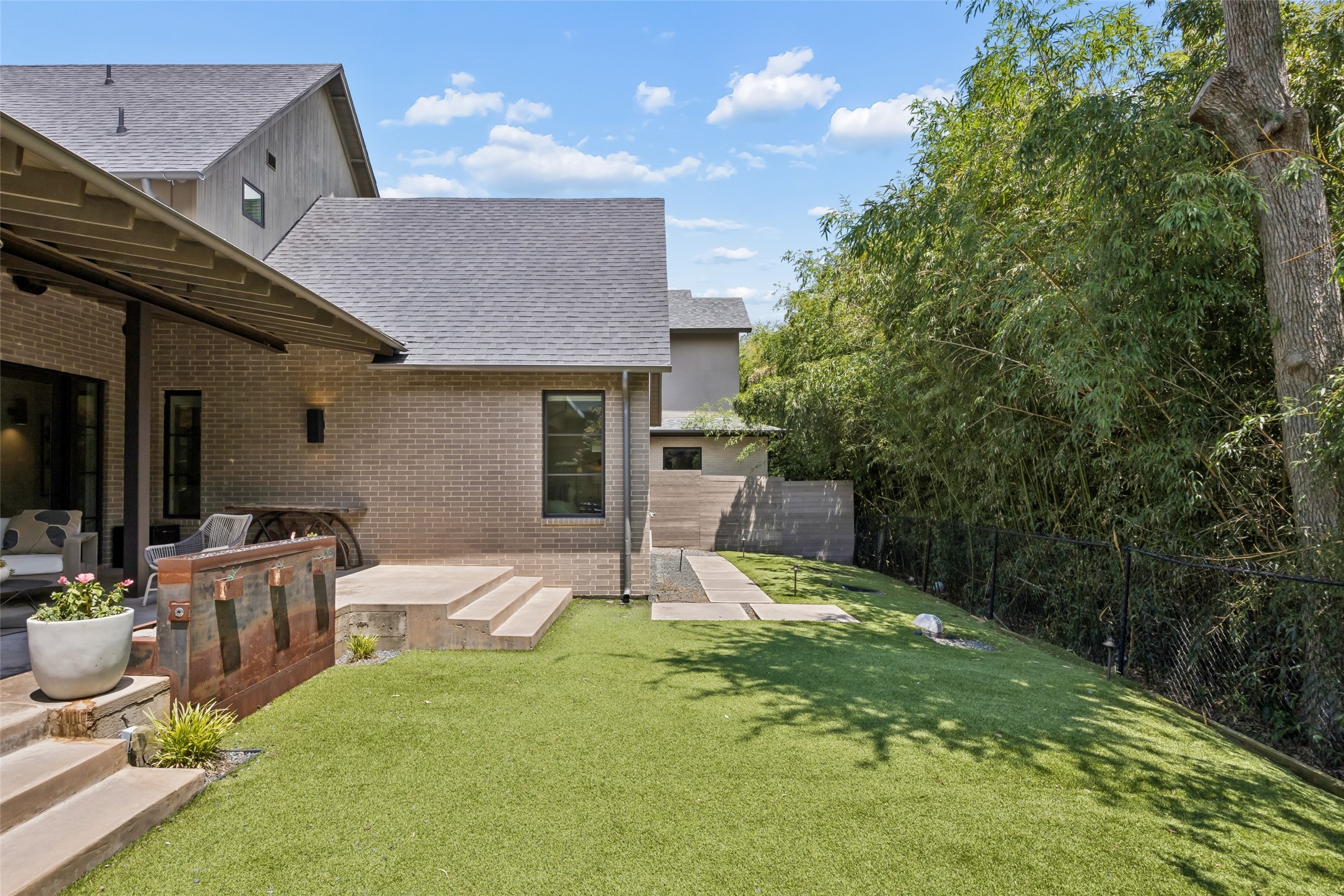 6726 Lake Circle Drive Dallas TX 75214