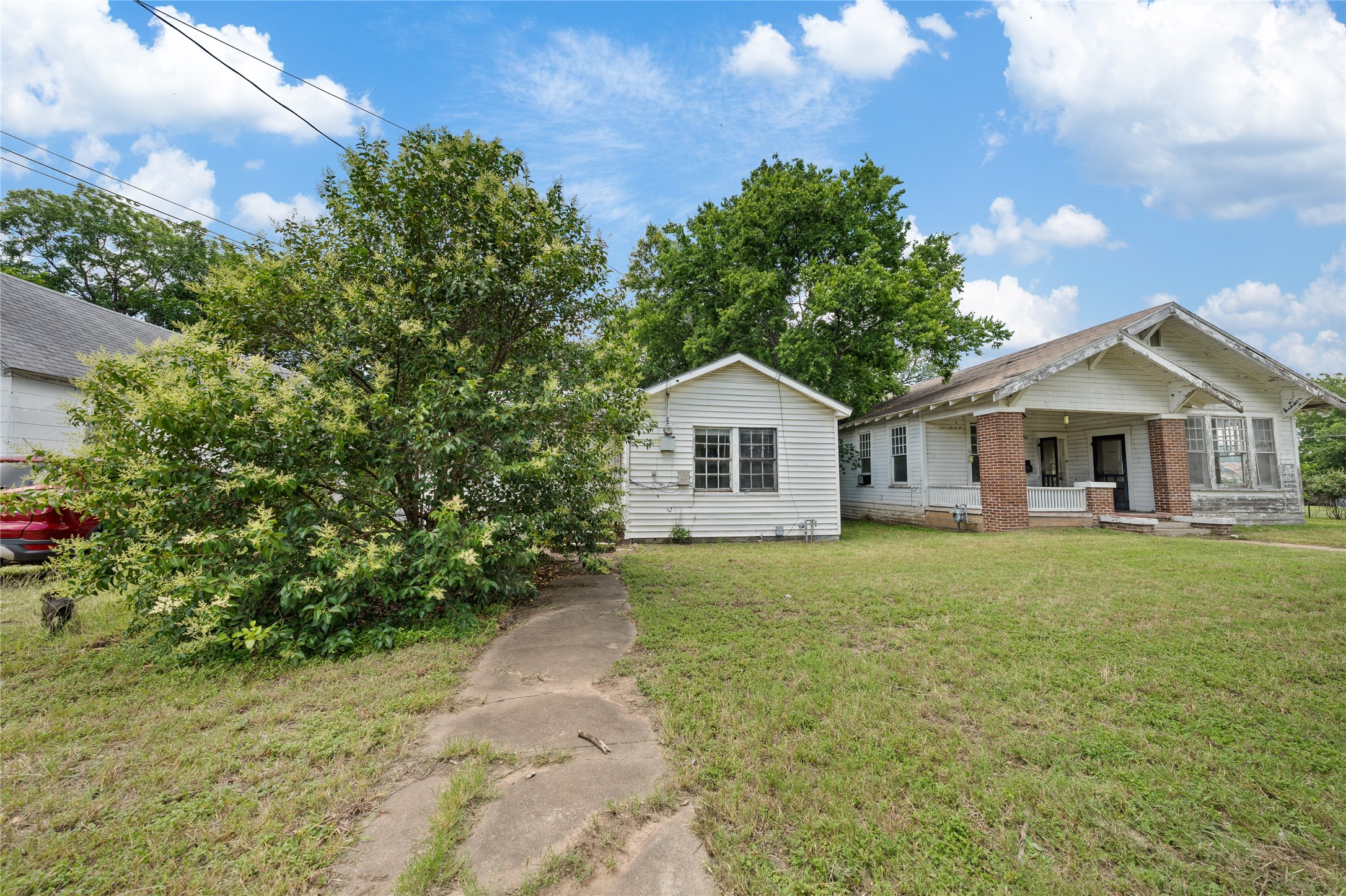 2221 Ross Avenue Waco TX 76706