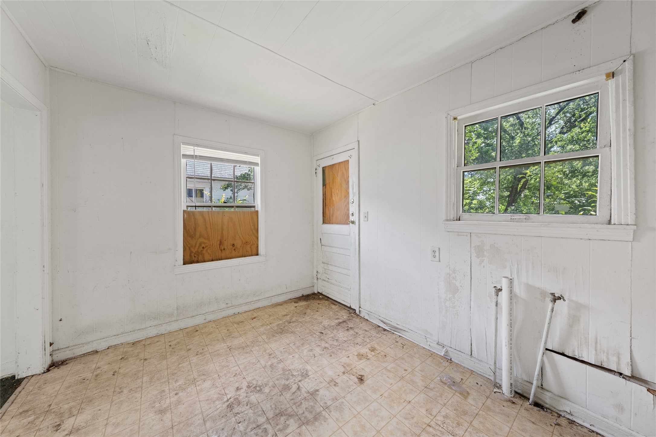 2221 Ross Avenue Waco TX 76706