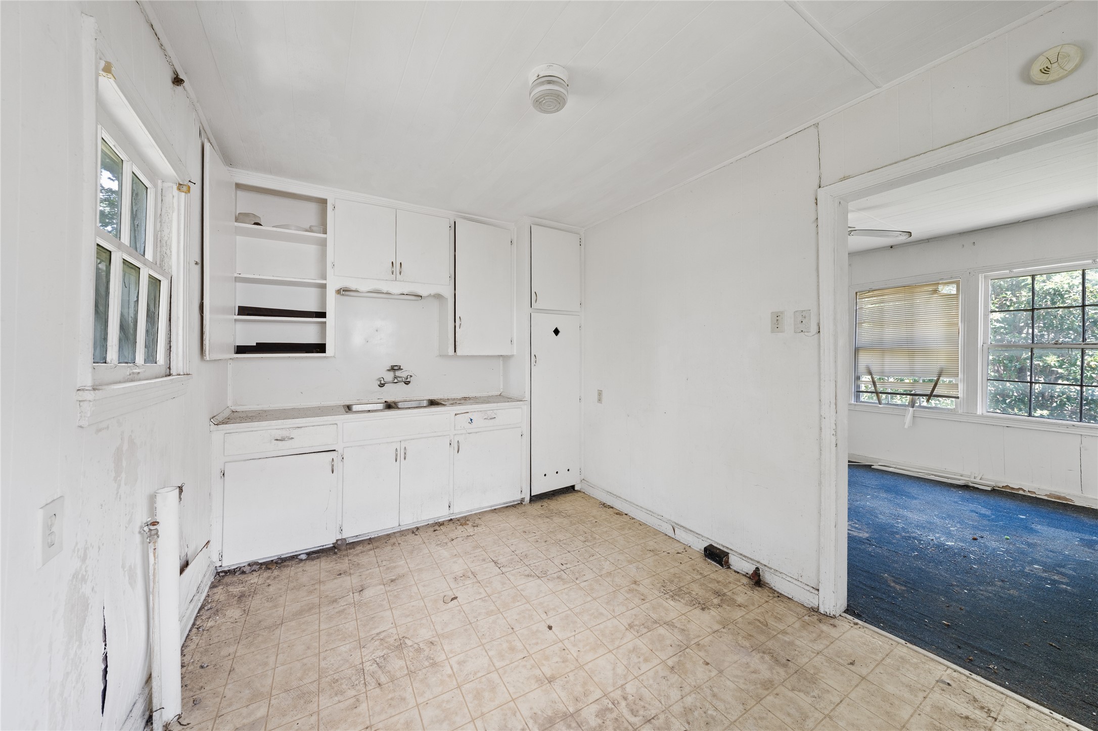 2221 Ross Avenue Waco TX 76706
